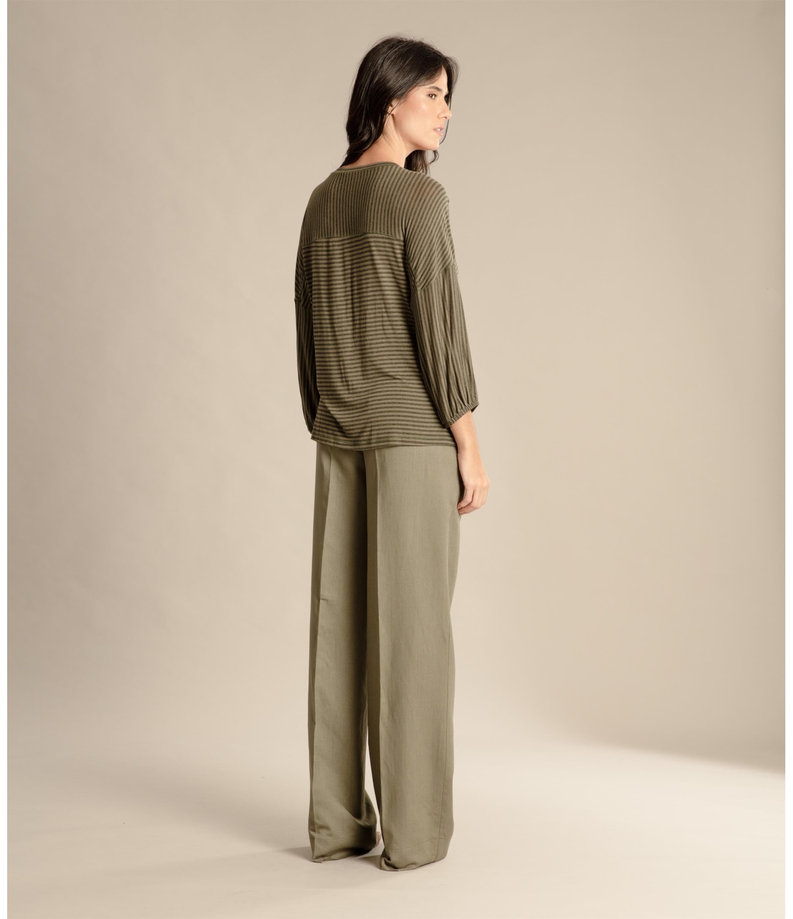 Blusa Kanna Listrada Verde Militar