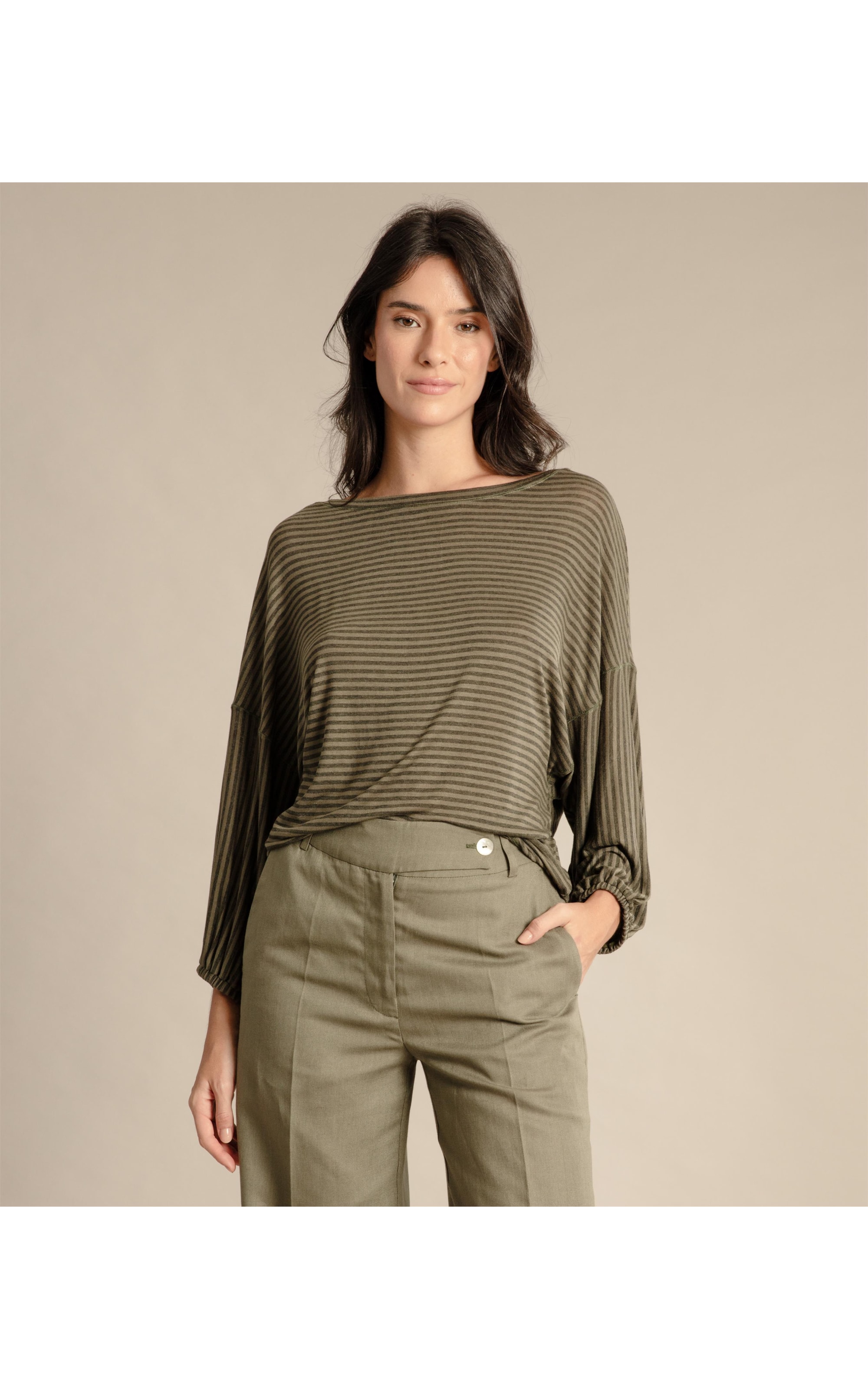 Blusa Kanna Listrada Verde Militar