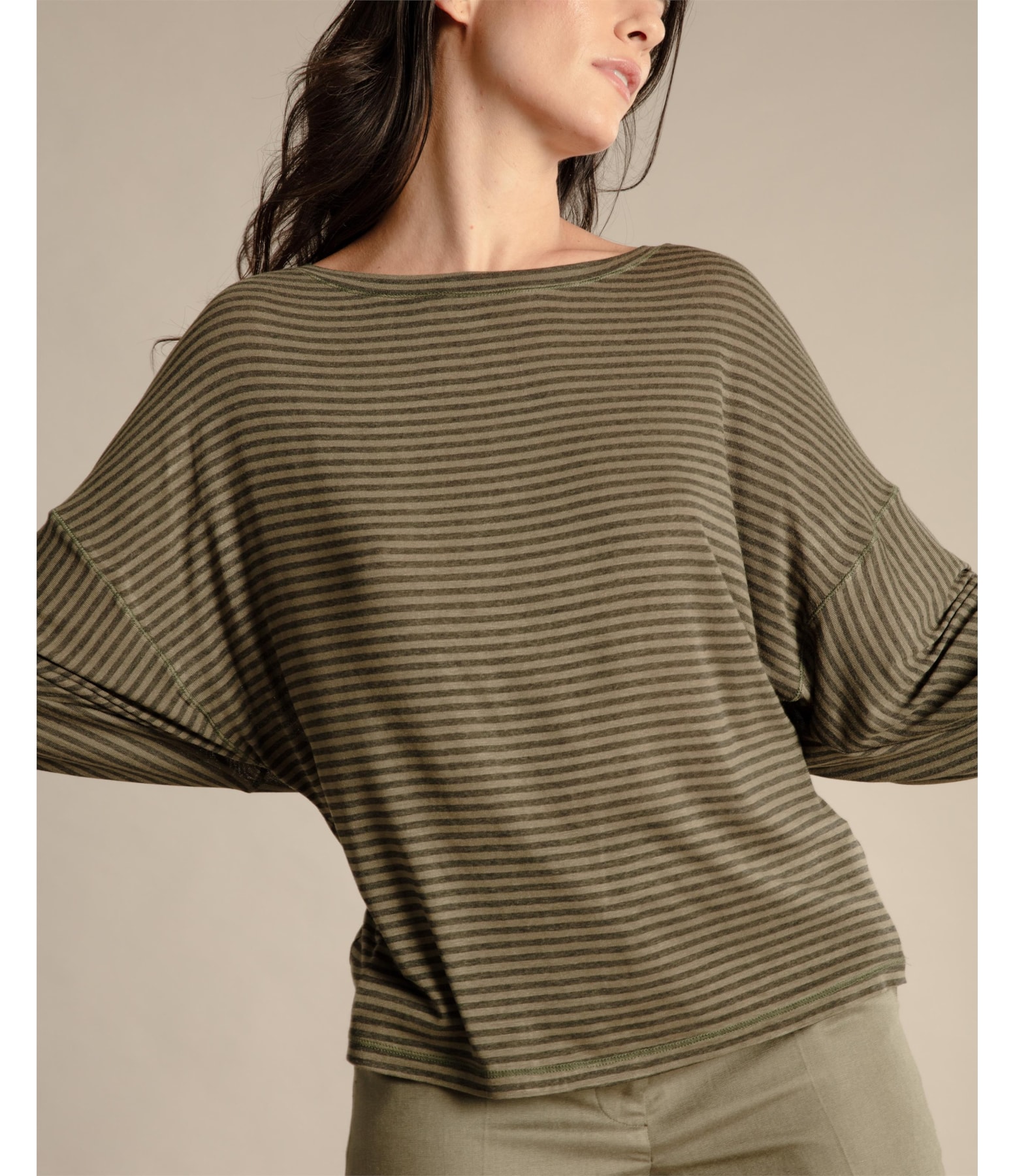 Blusa Kanna Listrada Verde Militar