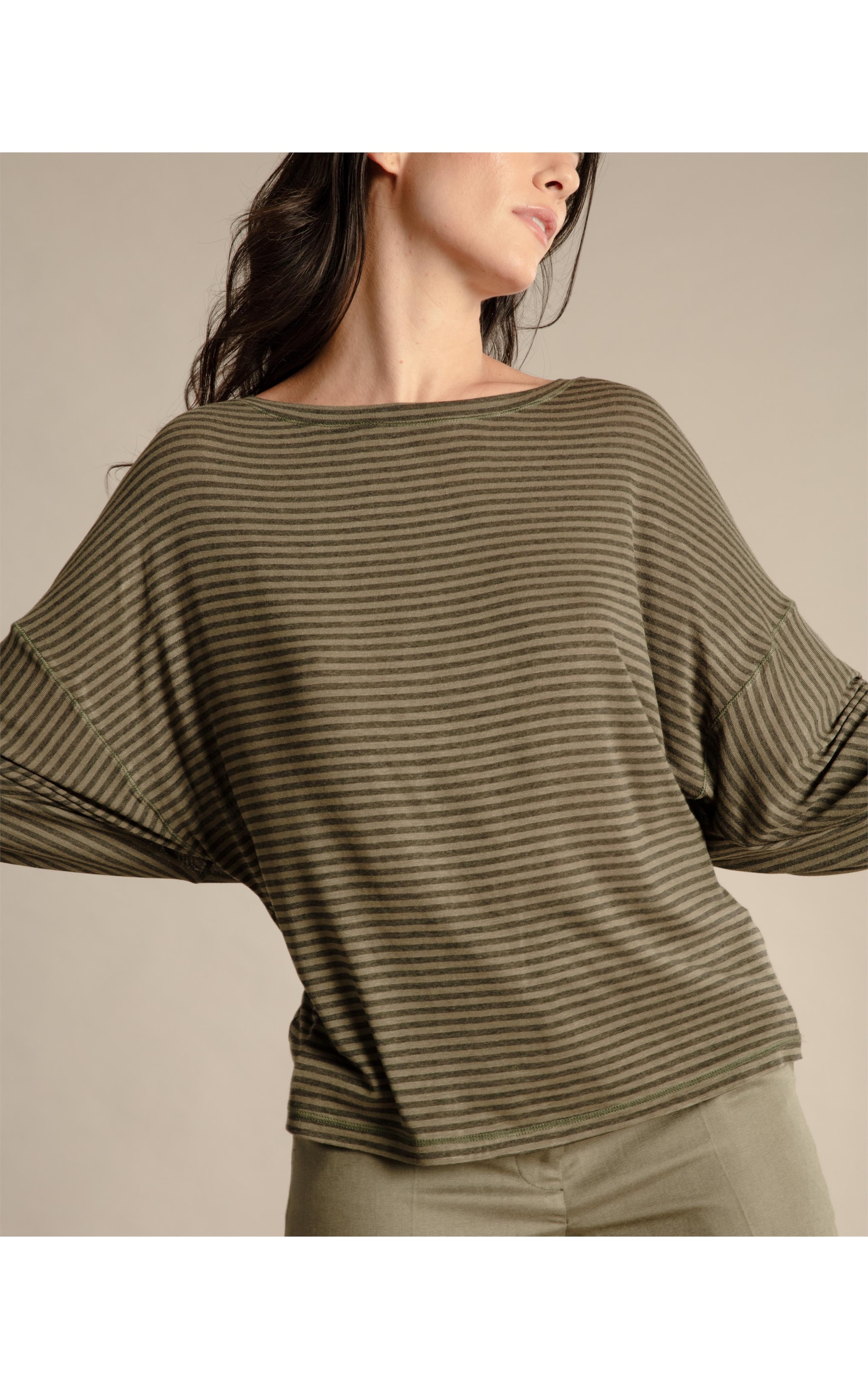 Blusa Kanna Listrada Verde Militar