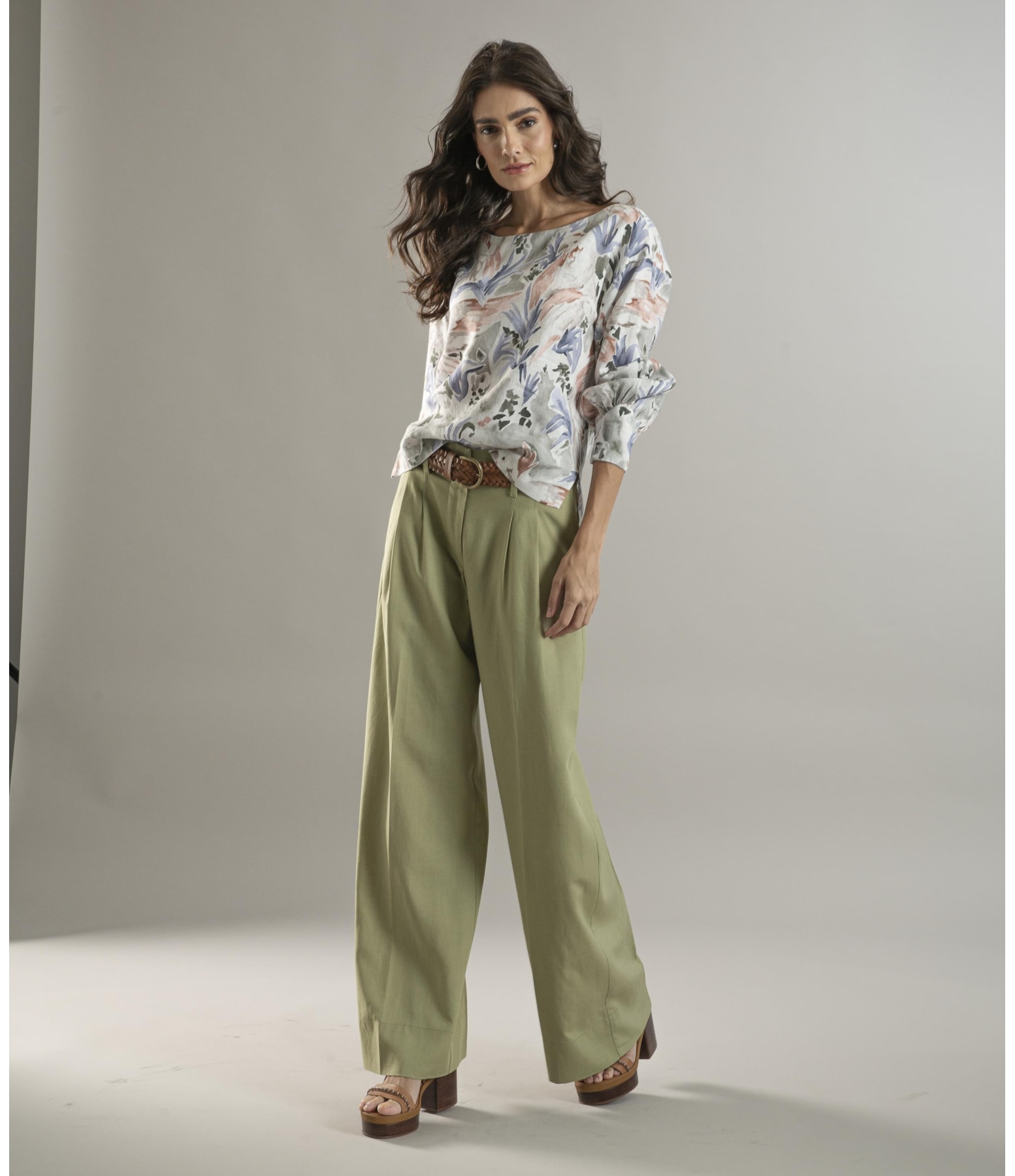 Blusa Linho  Gianna Araras Verde Army