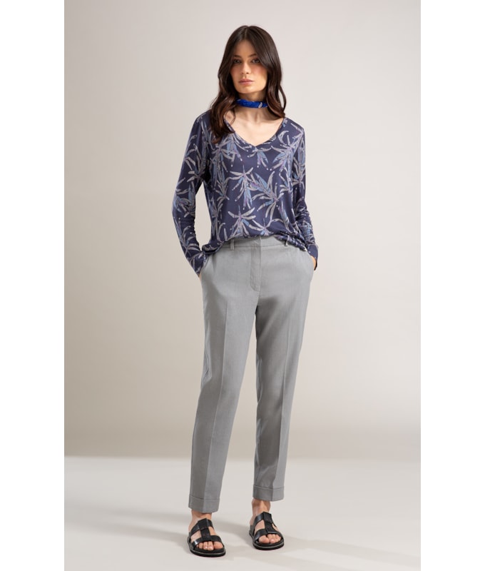 Blusa Linho  Misaki Decote v Estampa Blossom Azul Jeans