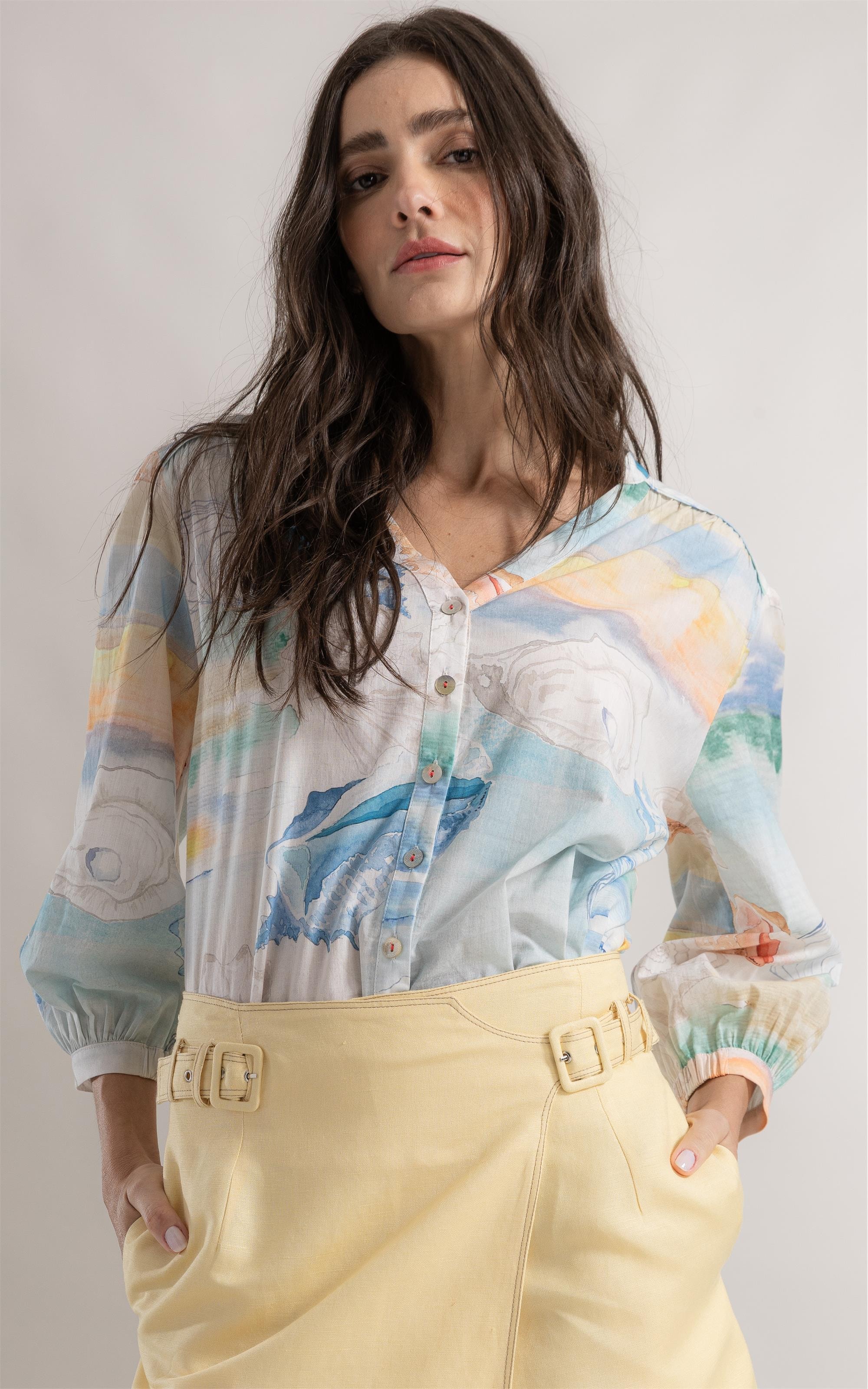 Blusa Milan Paisagem Conchas Azul Claro