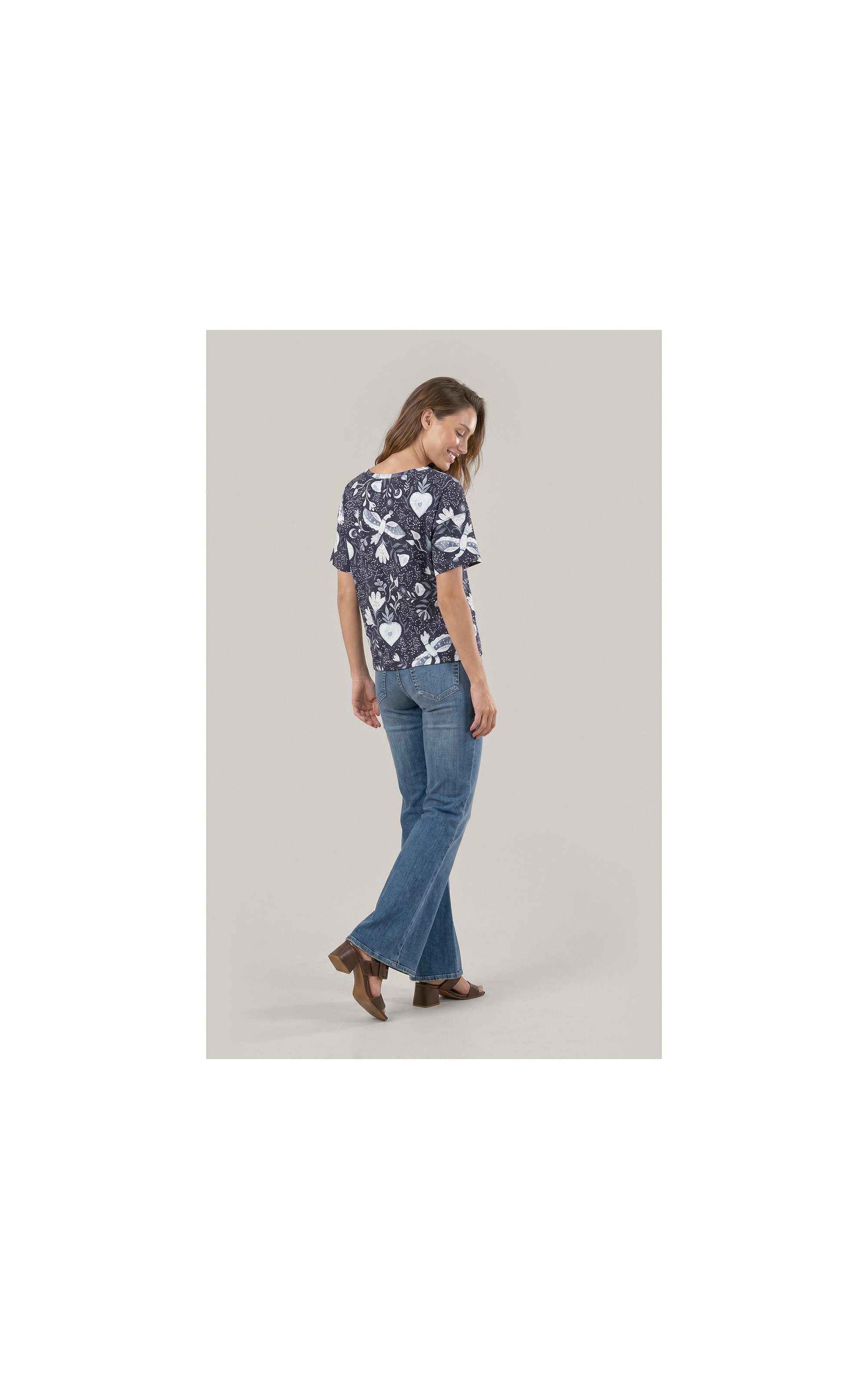 Blusa Moletom Claudia Estampa Corazon Marinho