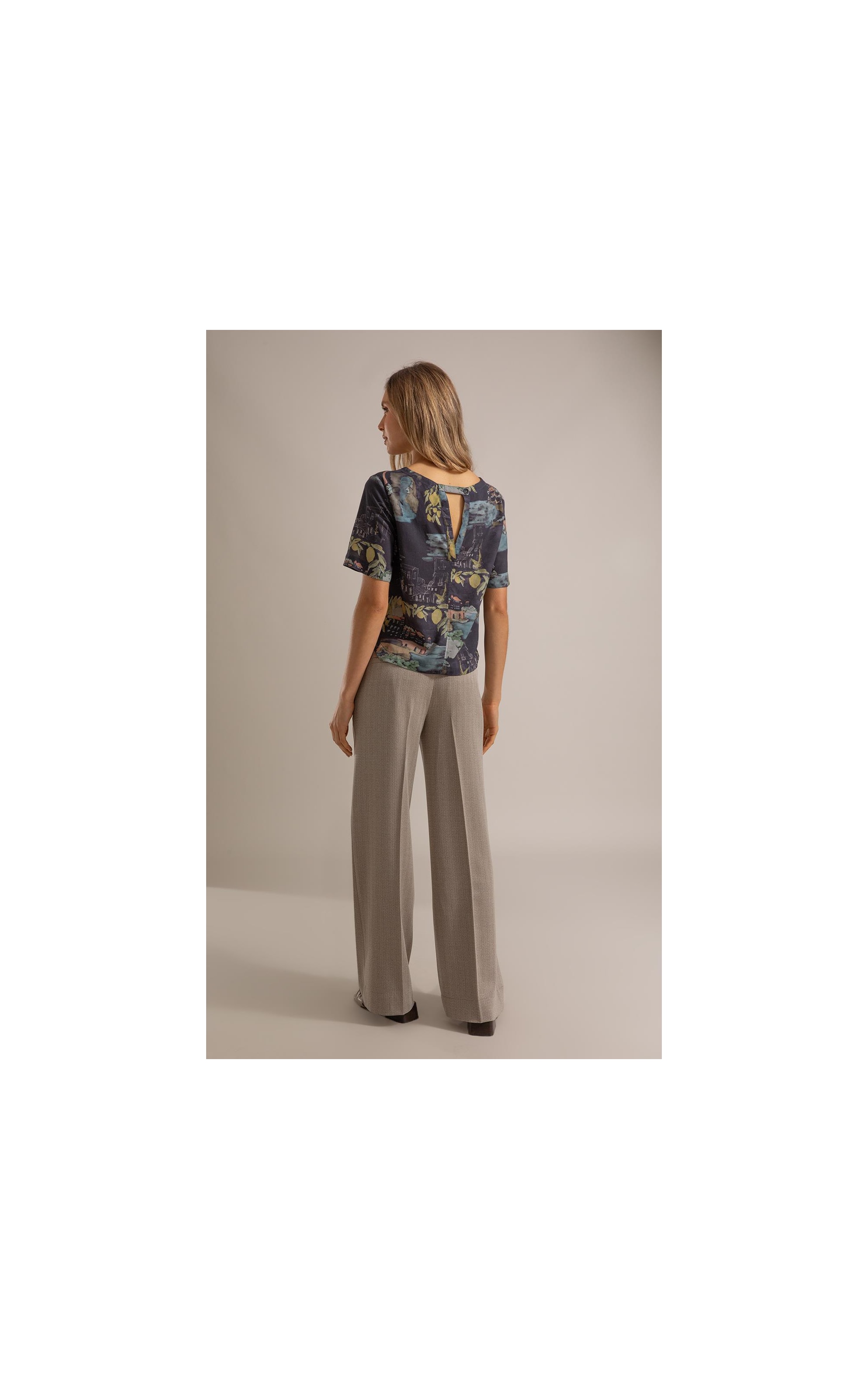 Blusa Noemi Paesaggio Linho Blend Dark Navy