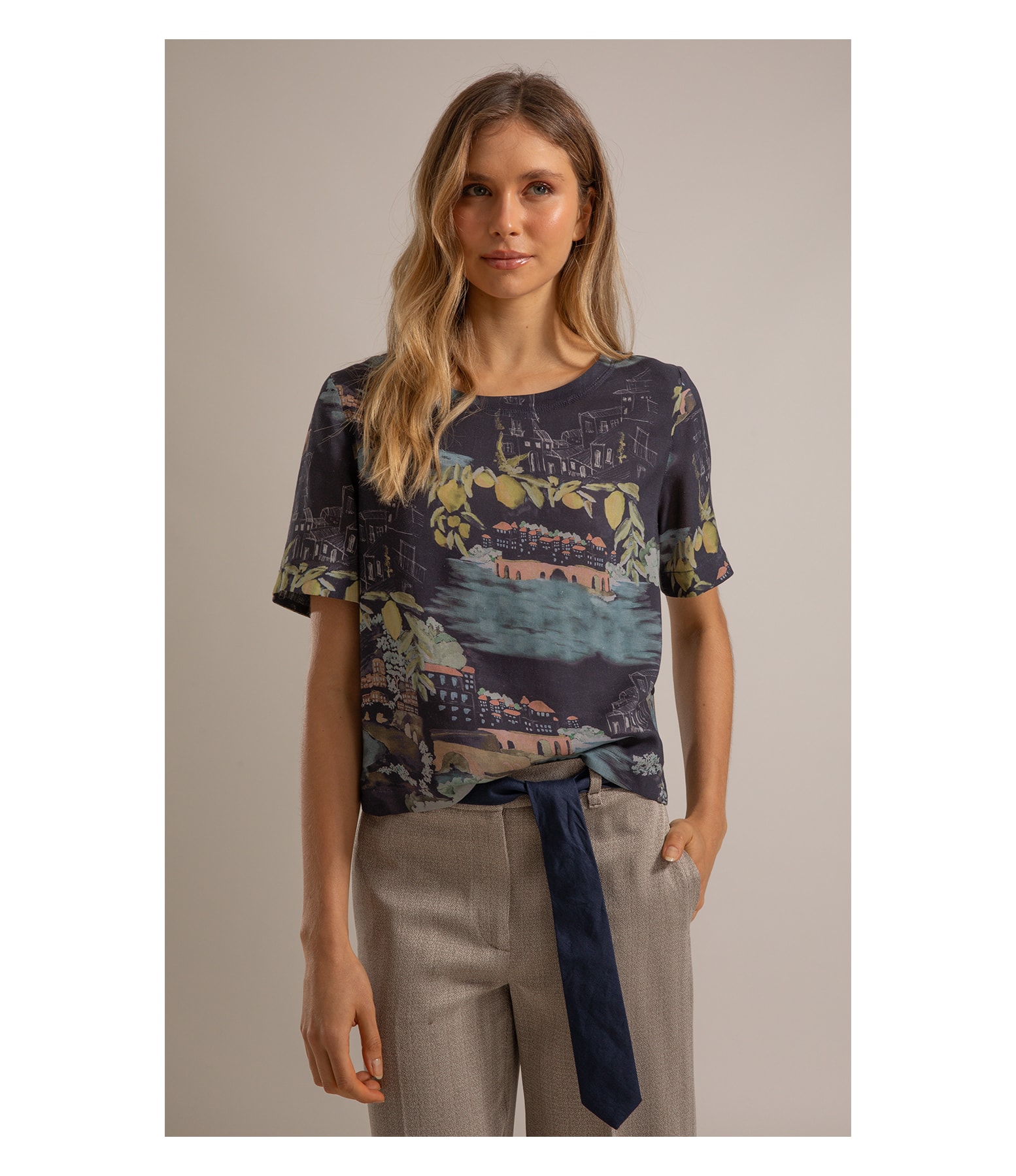 Blusa Noemi Paesaggio Linho Blend Dark Navy