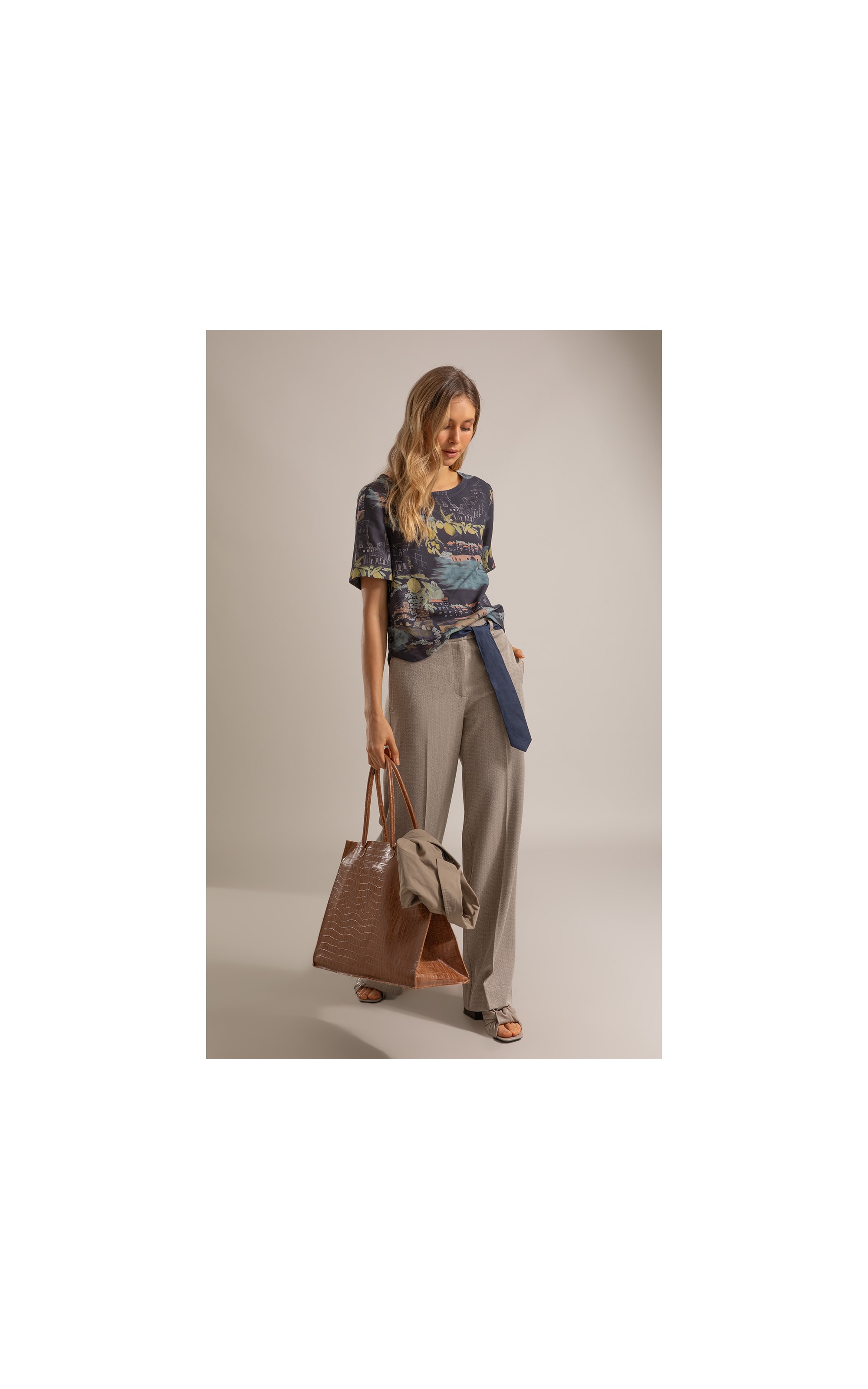 Blusa Noemi Paesaggio Linho Blend Dark Navy