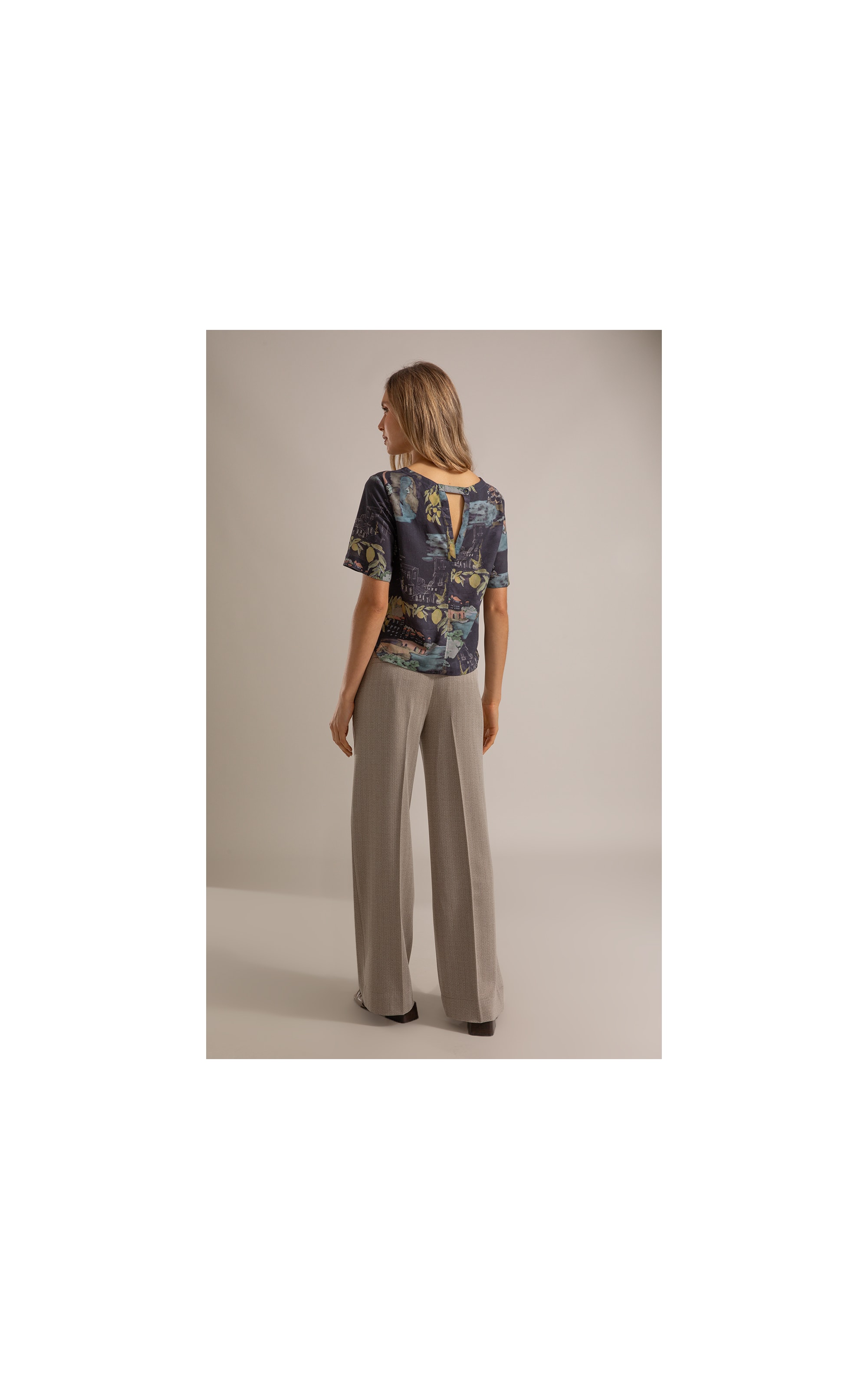 Blusa Noemi Paesaggio Linho Blend Dark Navy