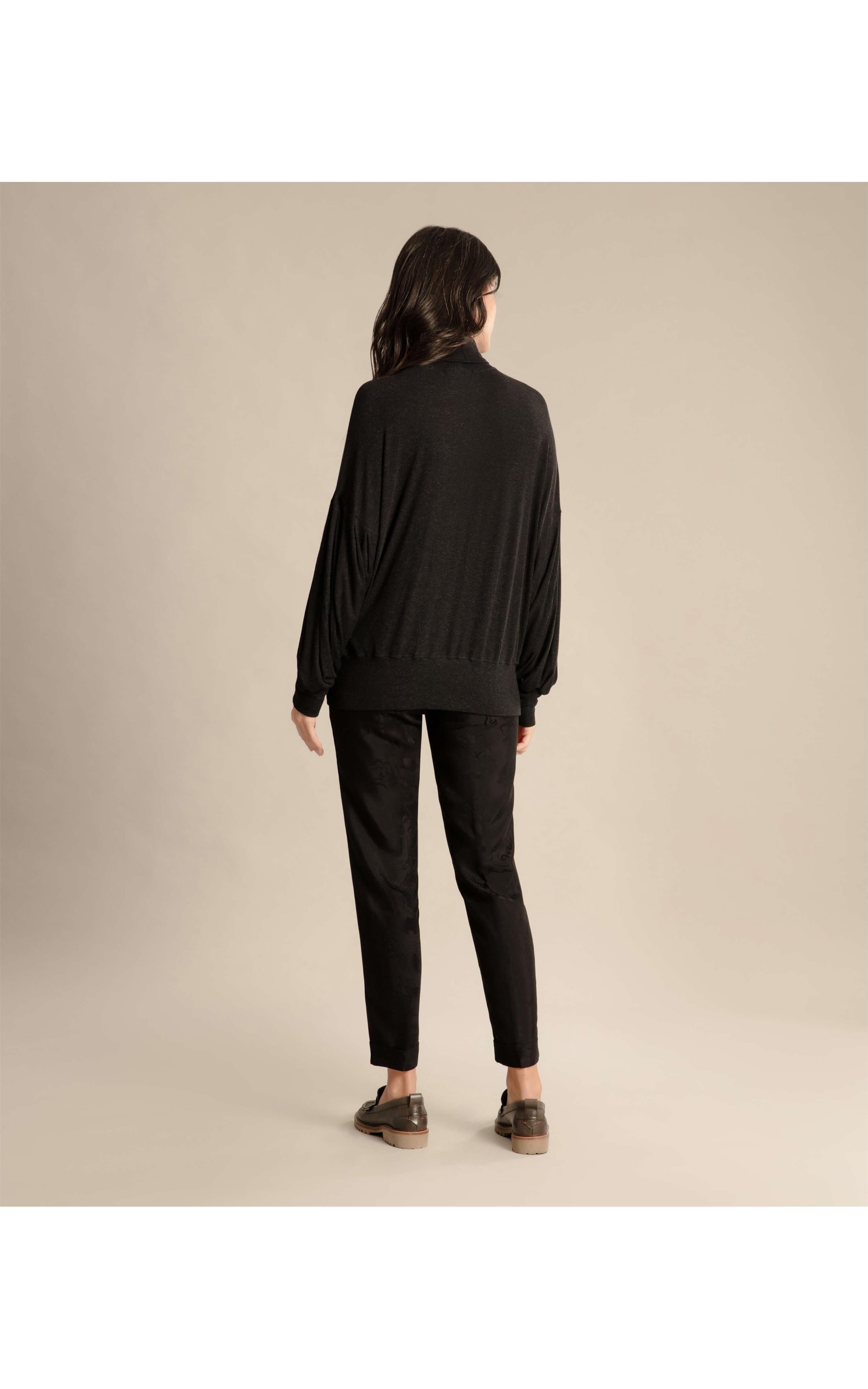 Blusa Takumi Canelada Preto