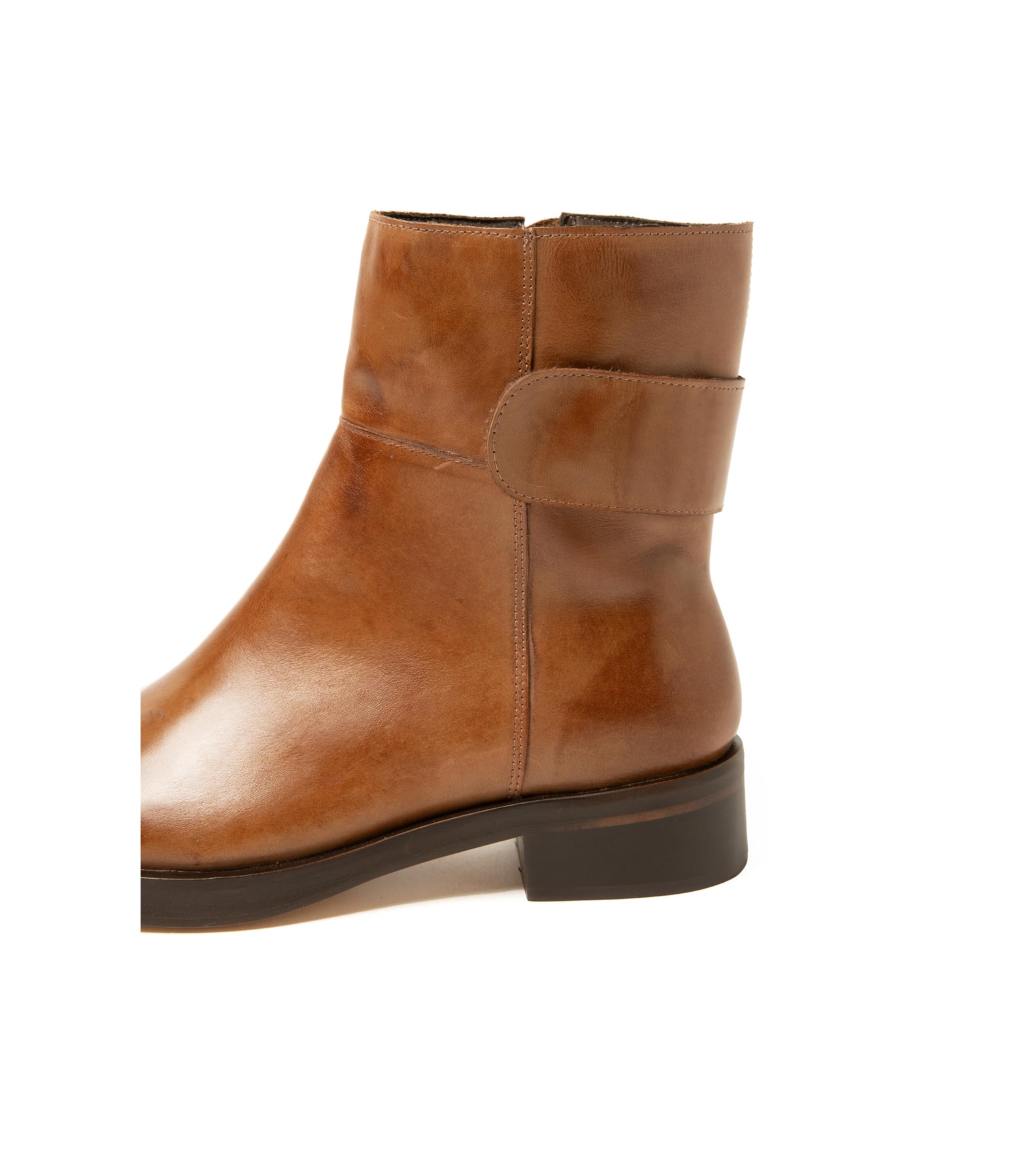 Bota Dora Rch Cafe