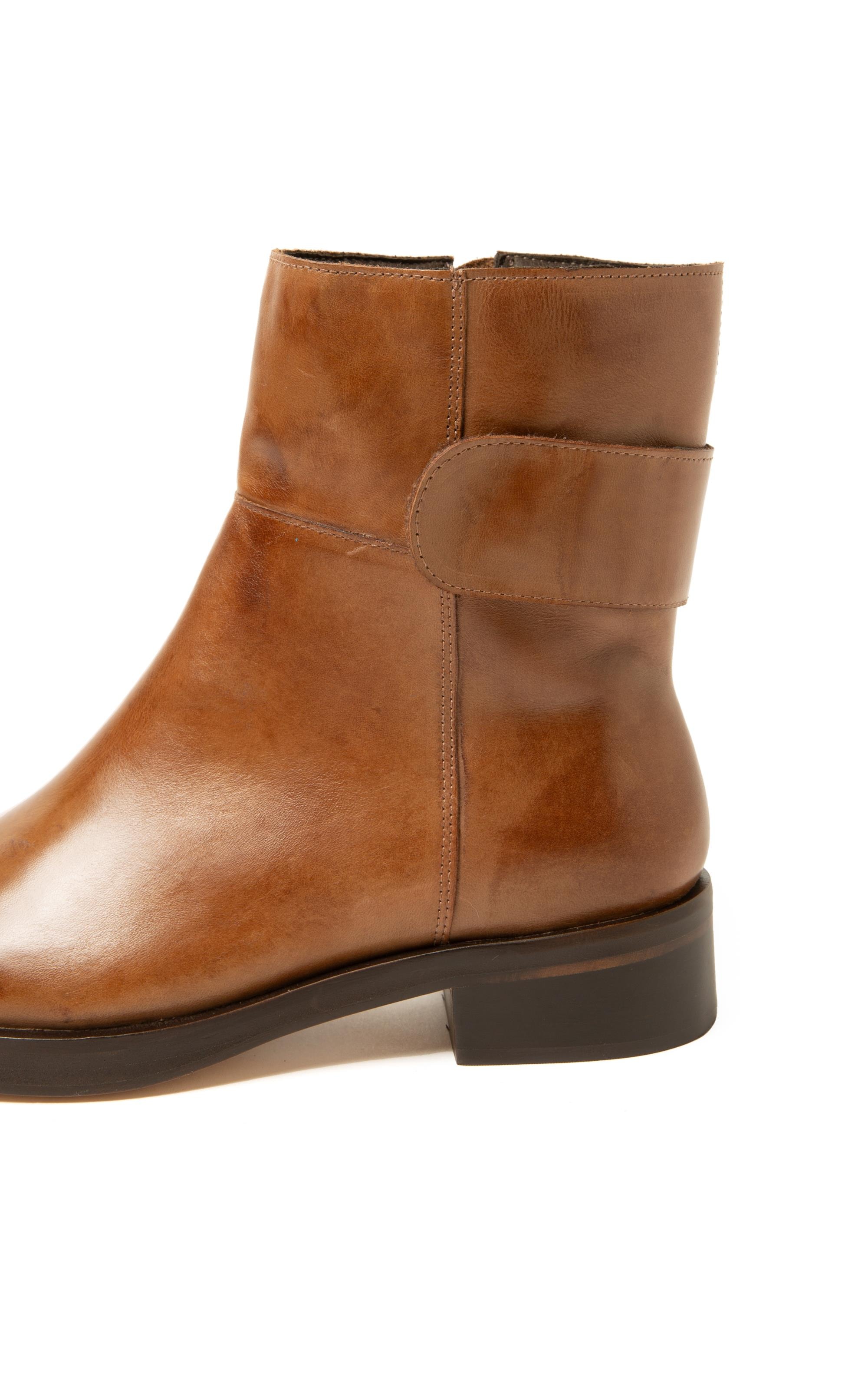 Bota Dora Rch Cafe