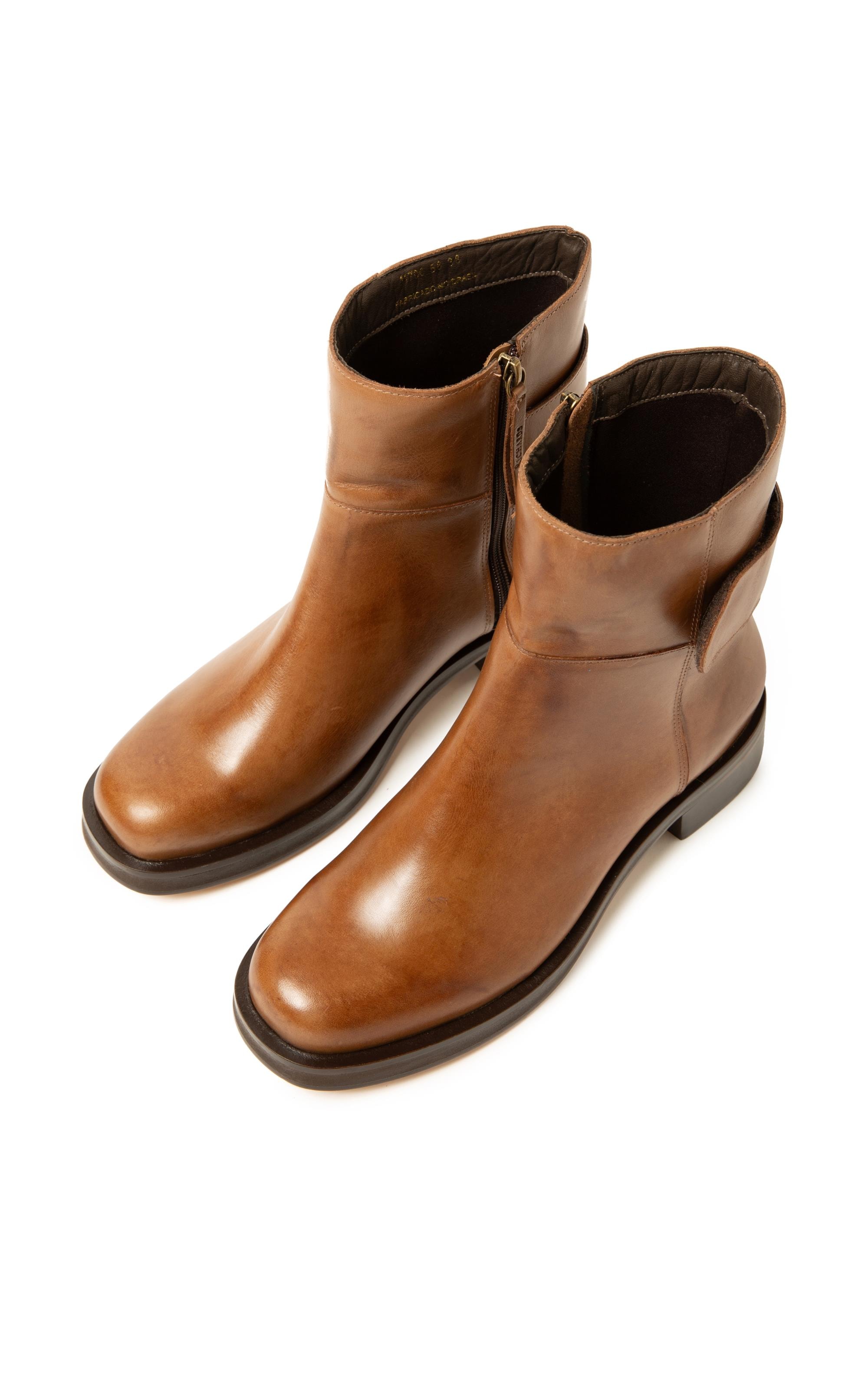 Bota Dora Rch Cafe