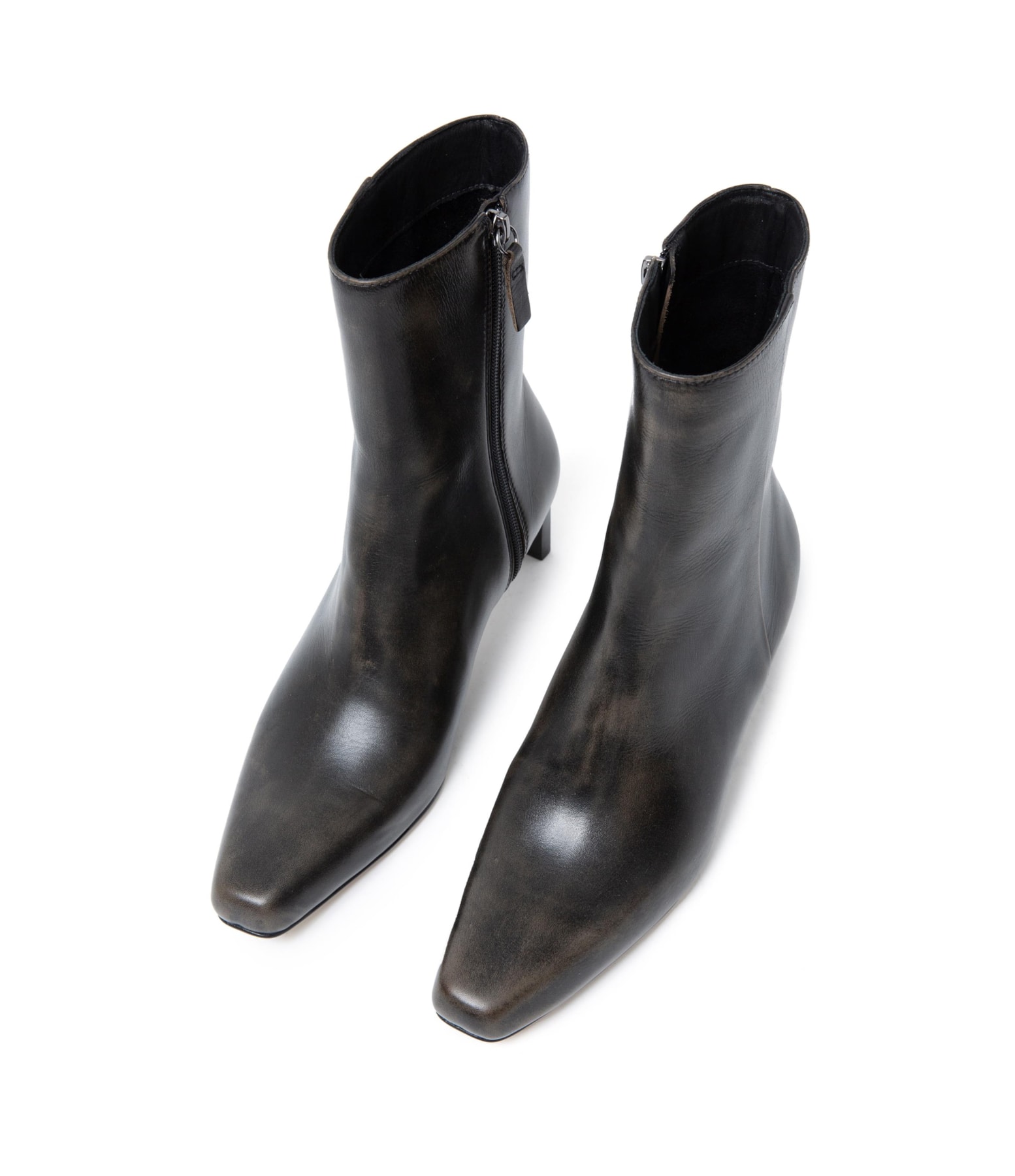 Bota Maeta  Rch Cafe