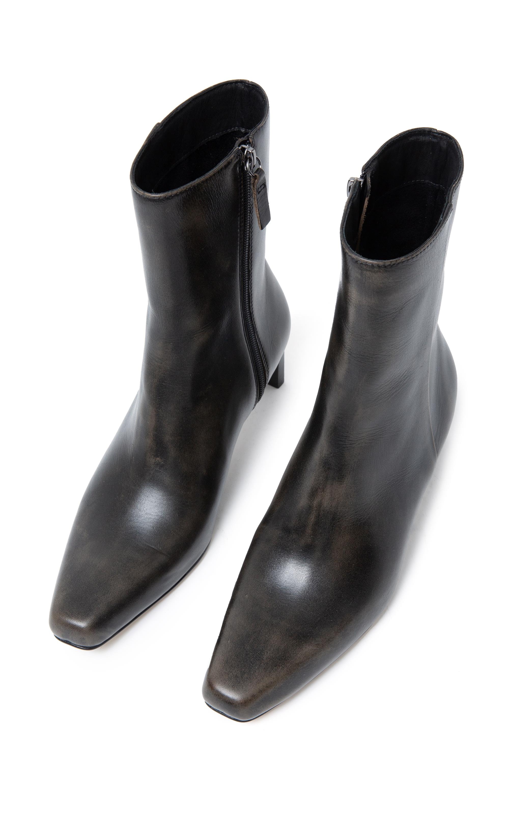 Bota Maeta  Rch Cafe