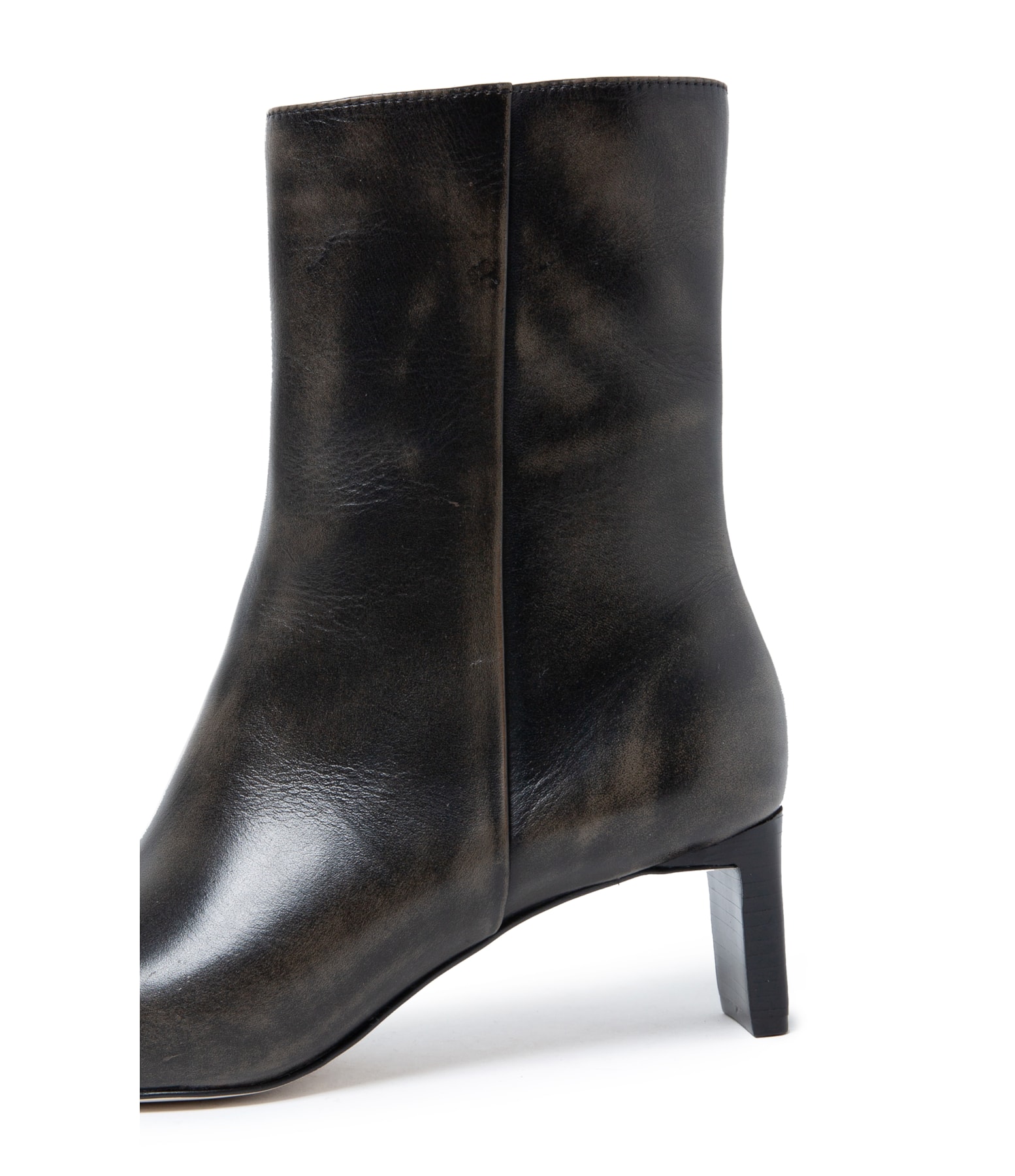 Bota Maeta  Rch Cafe