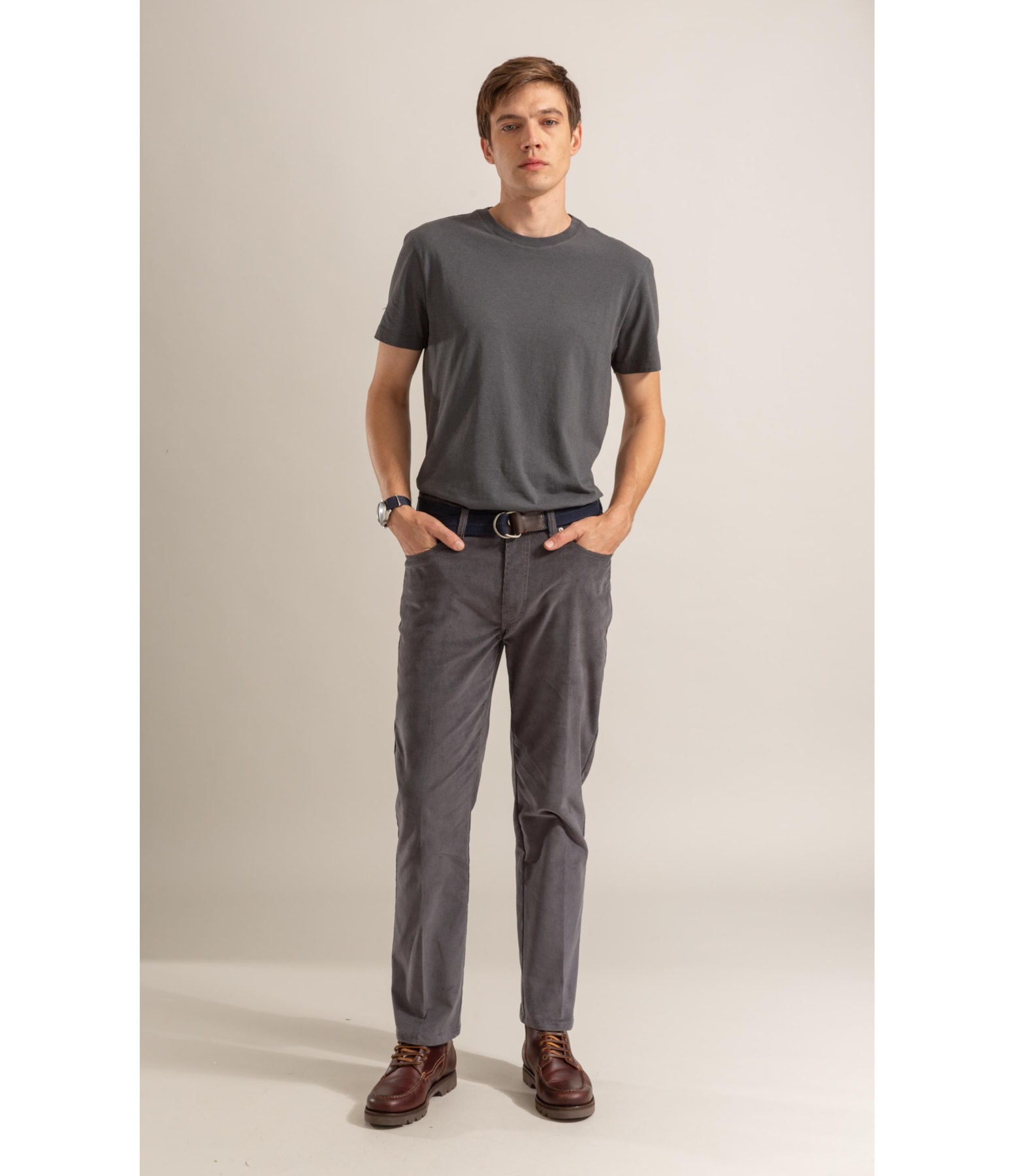 Calca 5 Pockets Veludo Grafite