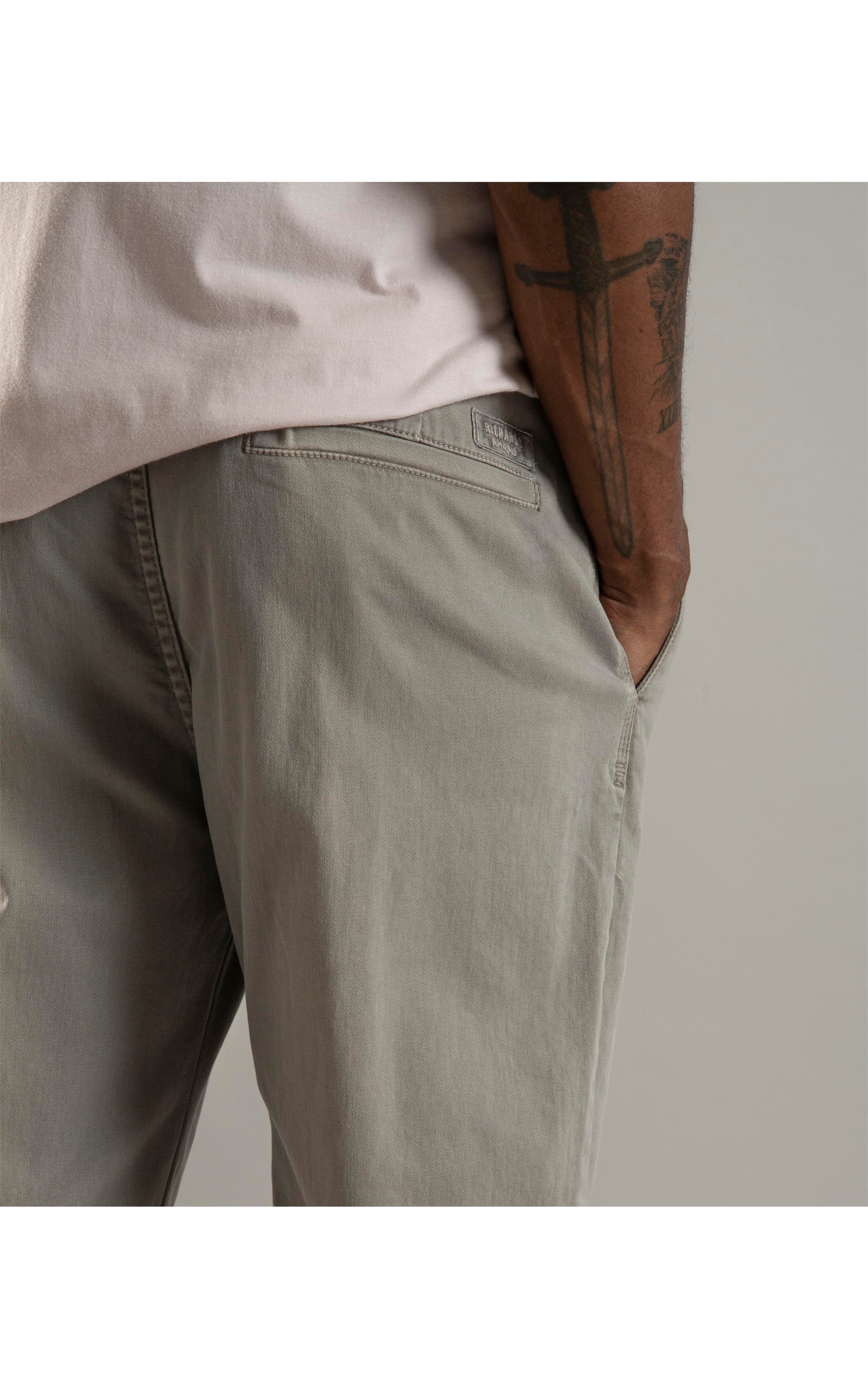 Calça Chino Jogging Preppy Fuji Cinza Medio