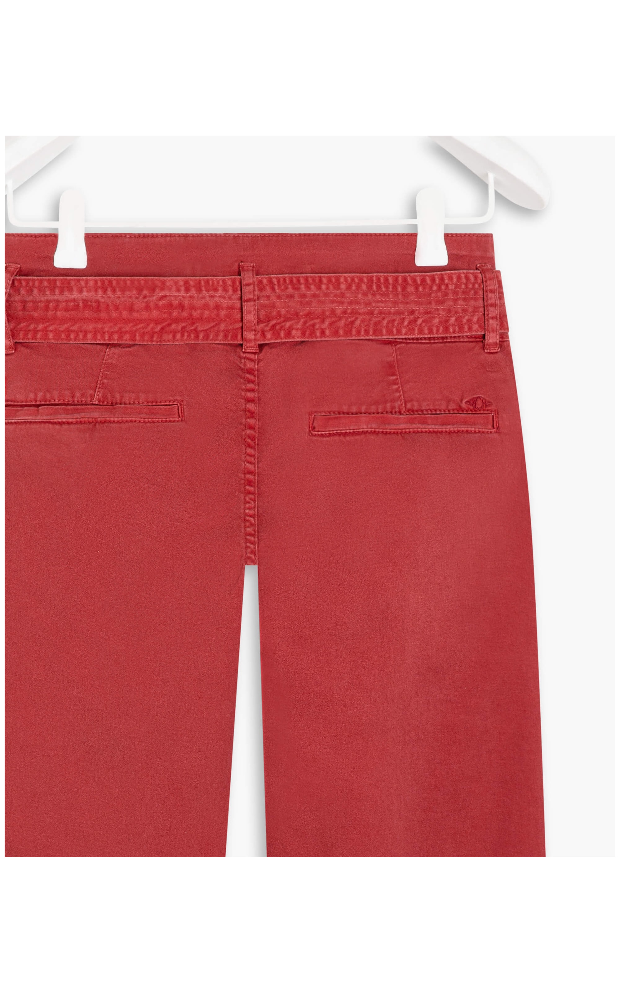 Calça Chino Mom Livia Cereja