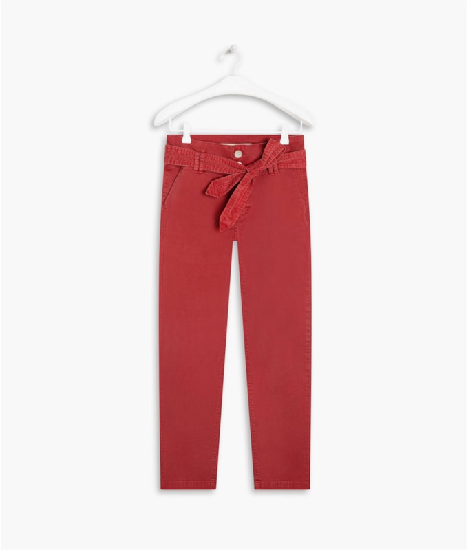 Calça Chino Mom Livia Cereja
