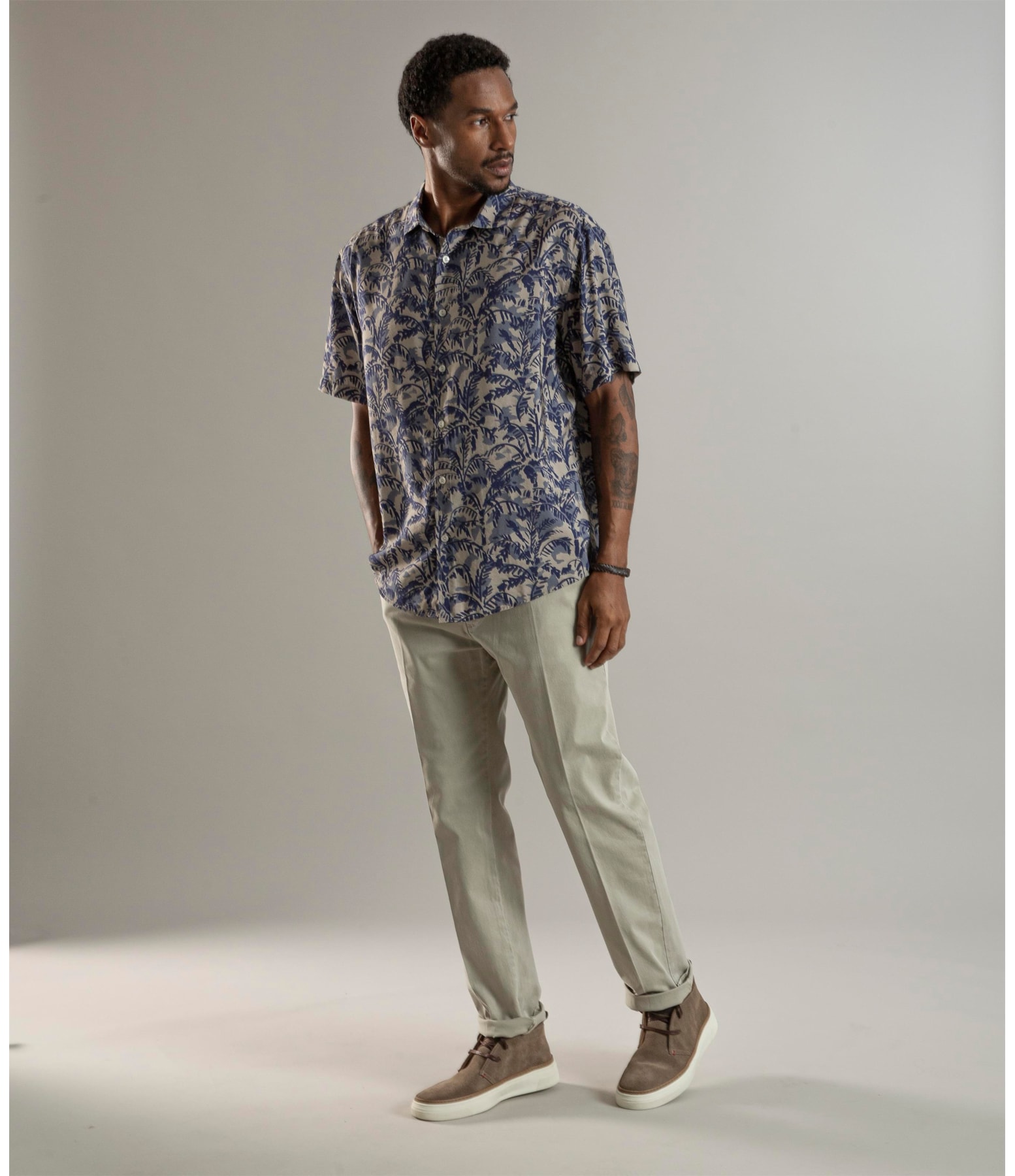 Calça Chino Traveler Classic Husk