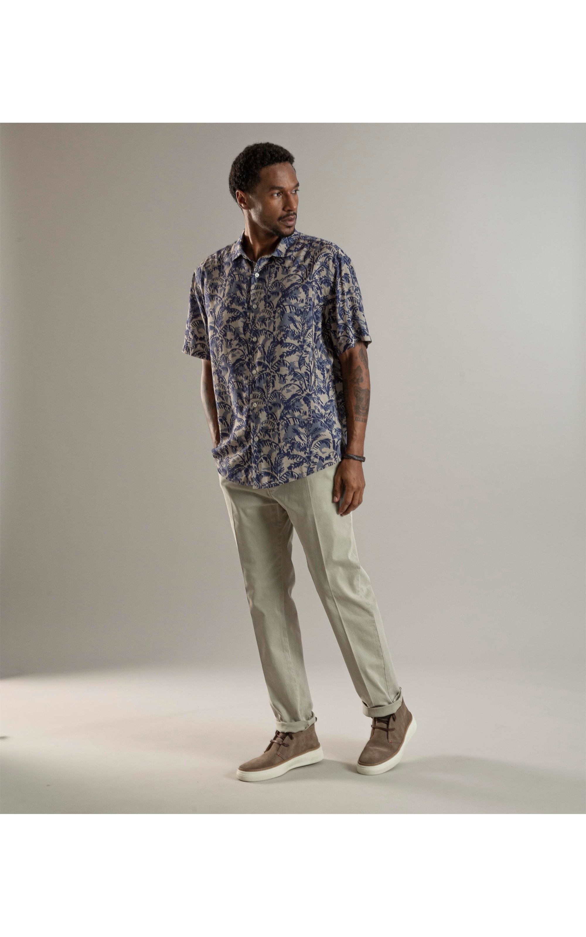 Calça Chino Traveler Classic Husk