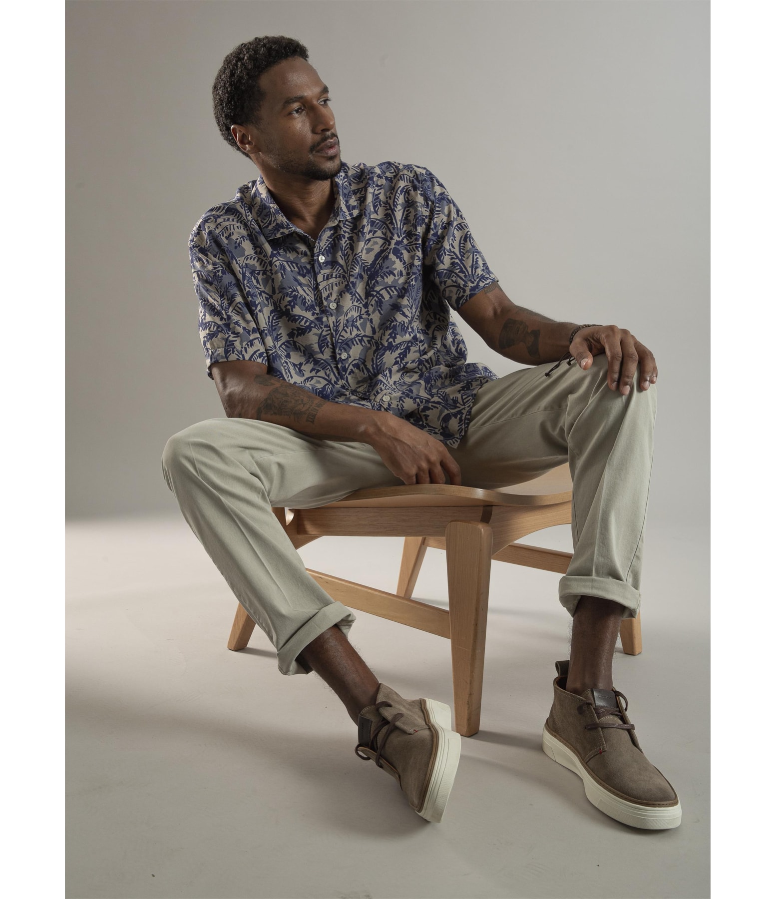 Calça Chino Traveler Classic Husk