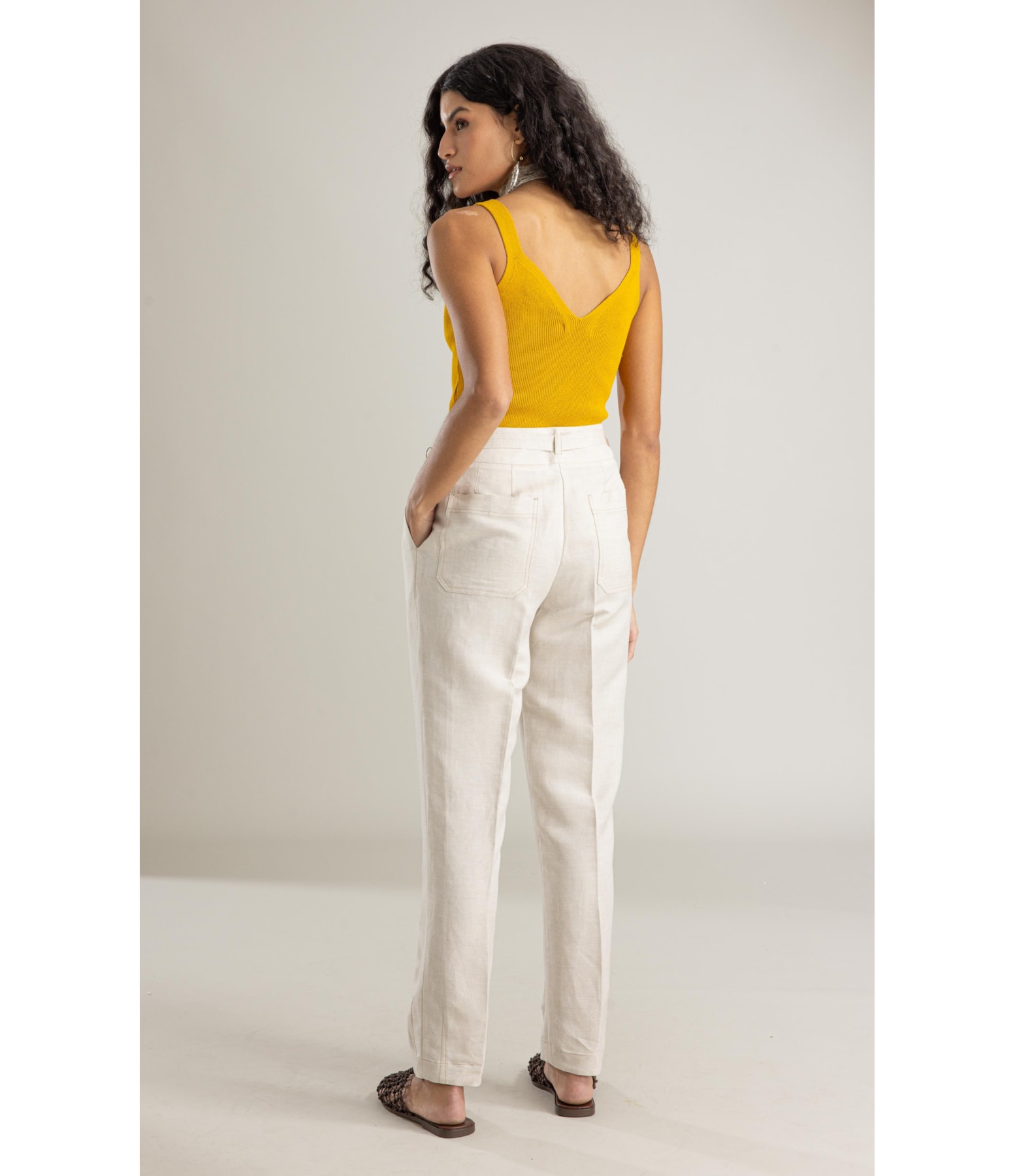 Calca Magnus Basic Fit Linho Blend Areia