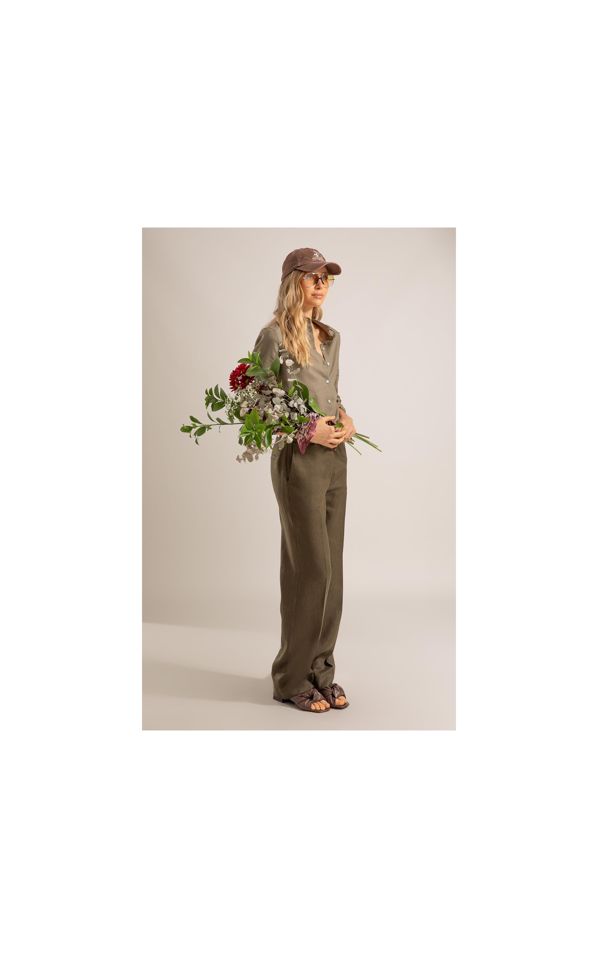 Calça Reta Puro Linho Verde Militar