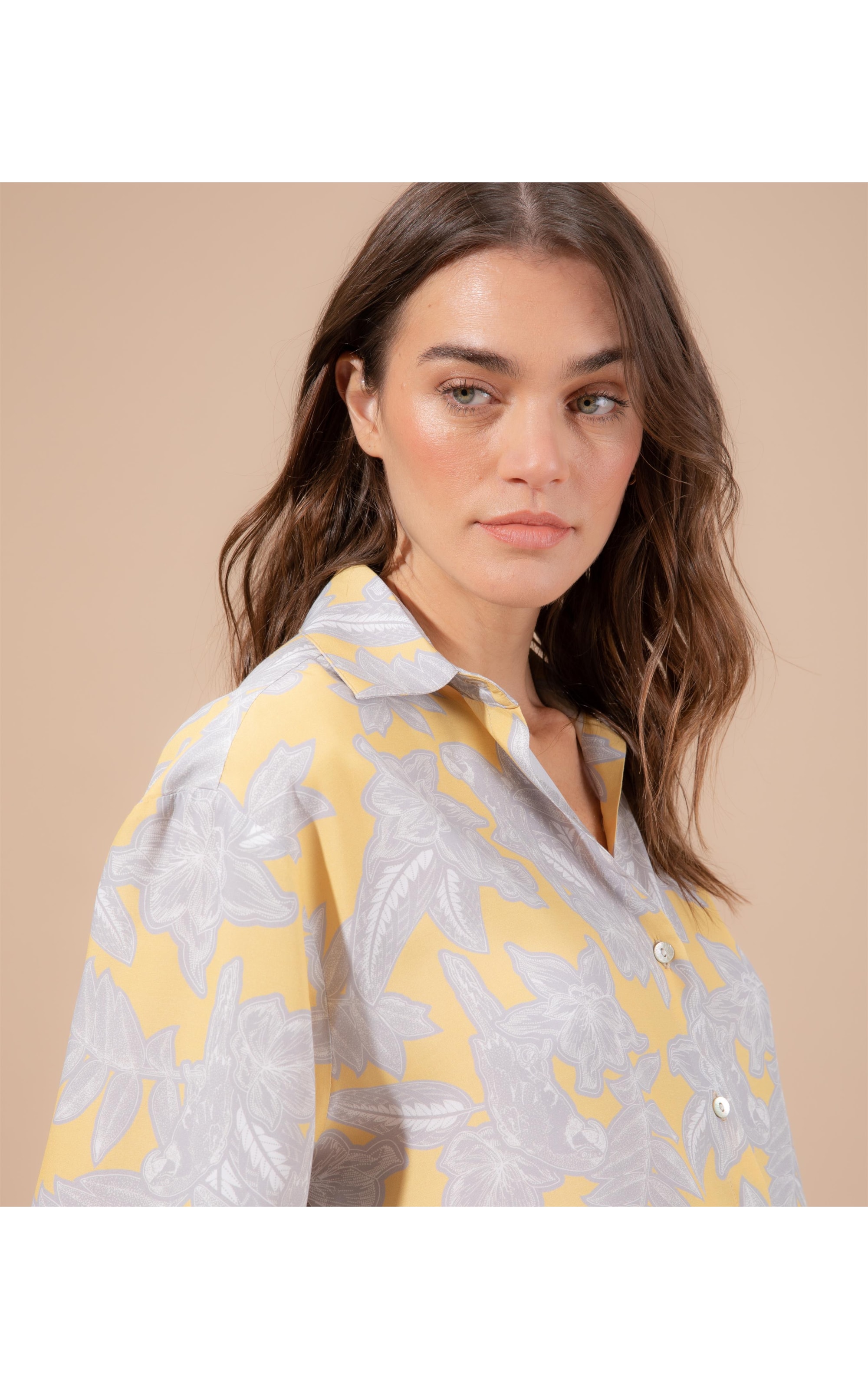 Camisa Ceci Macaw Viscose Amarelo