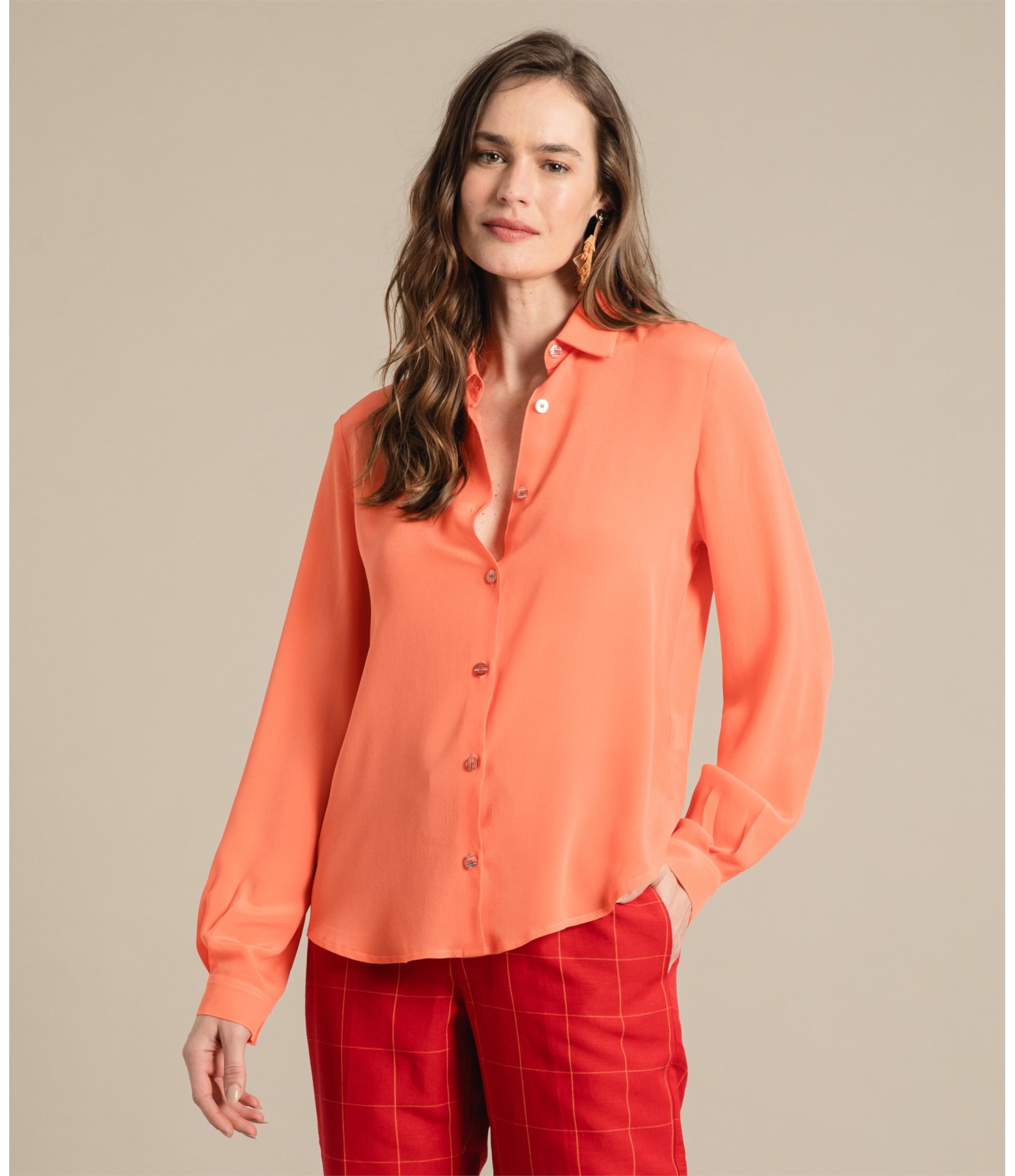 Camisa Dalia Seda Lisa Coral