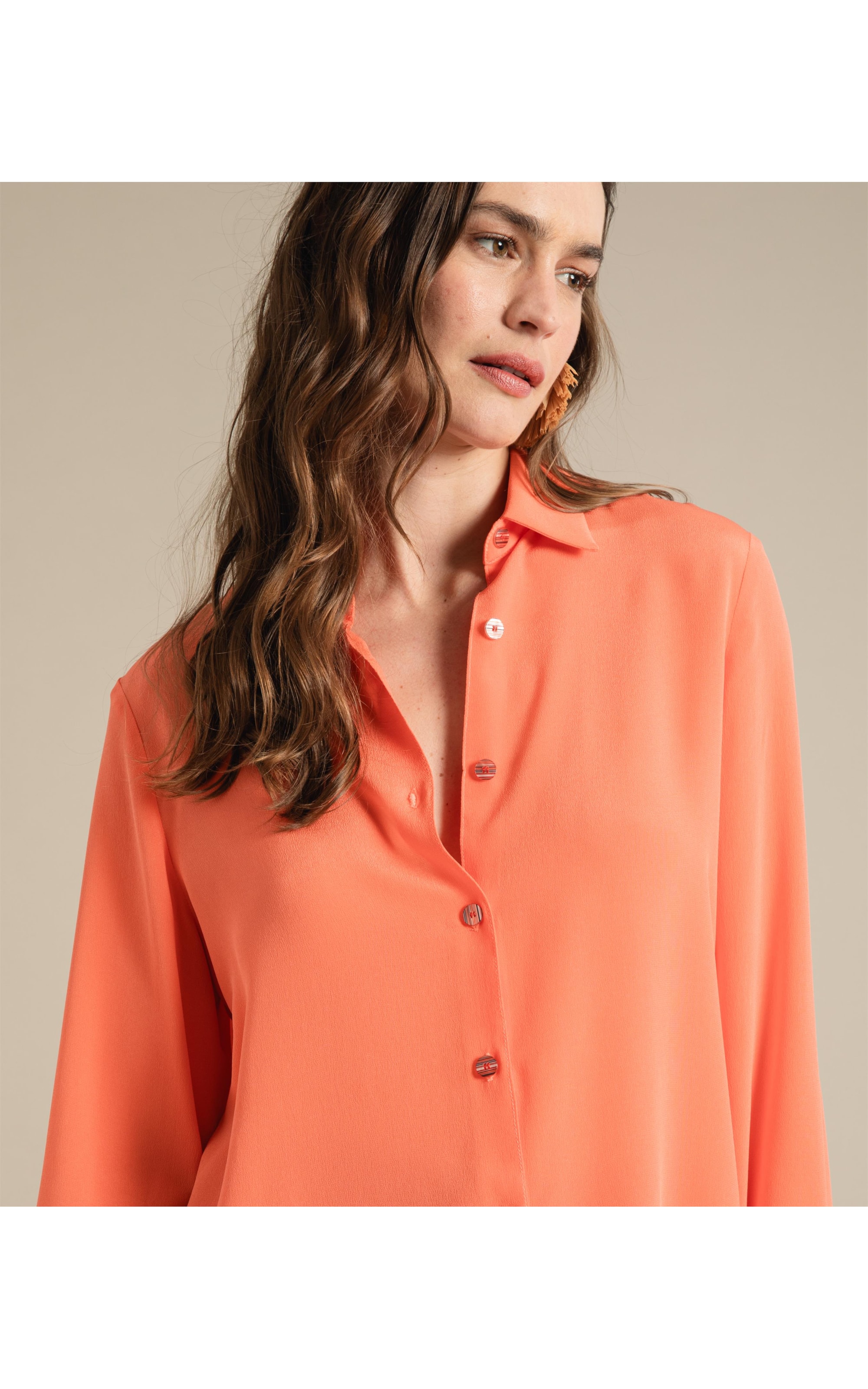 Camisa Dalia Seda Lisa Coral
