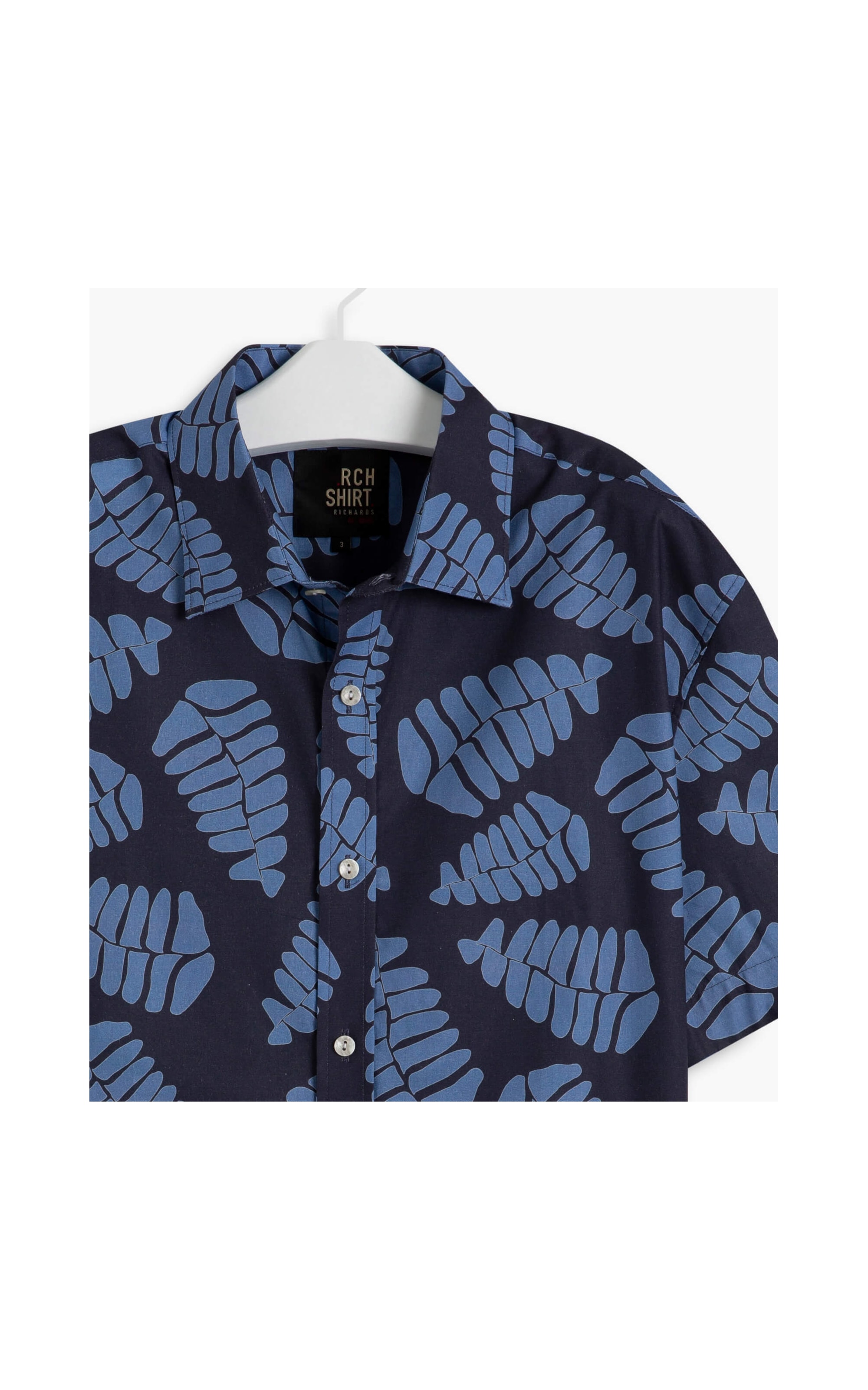 Camisa Folhas Estampada Mc Azul Bic
