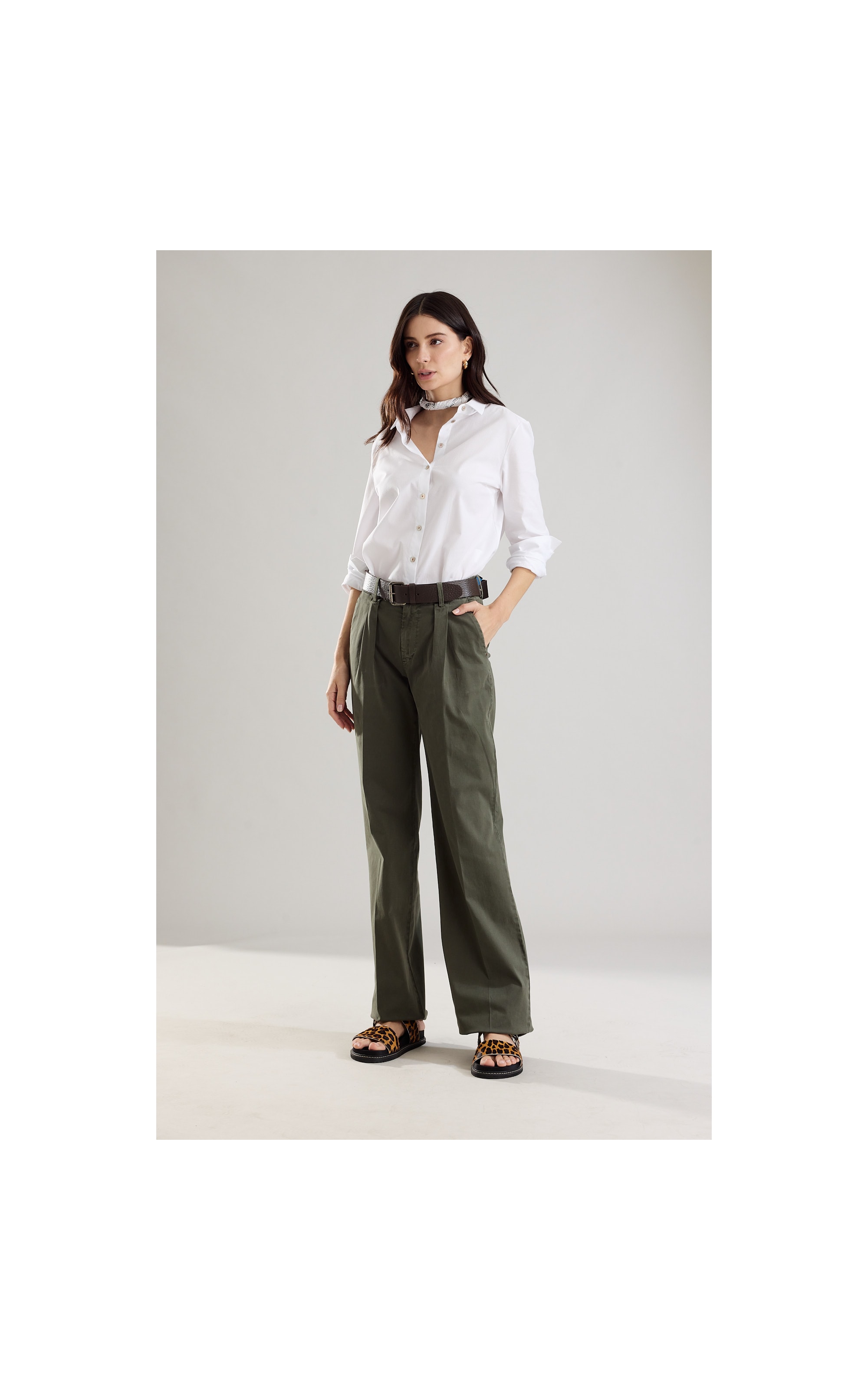 Camisa Leona Voil Maquinetado Branco