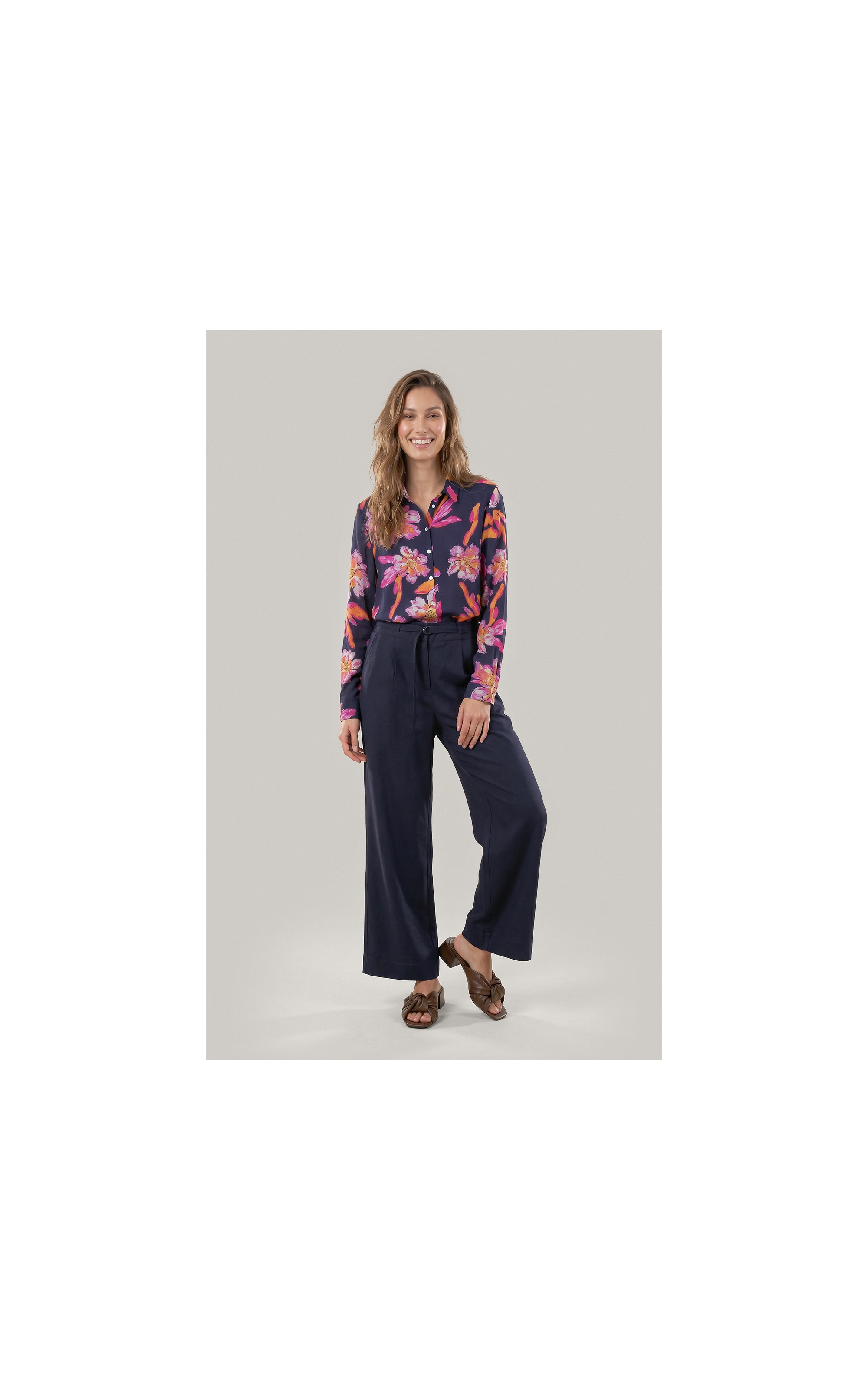 Camisa Linho  Nina Art Flower Dark Navy