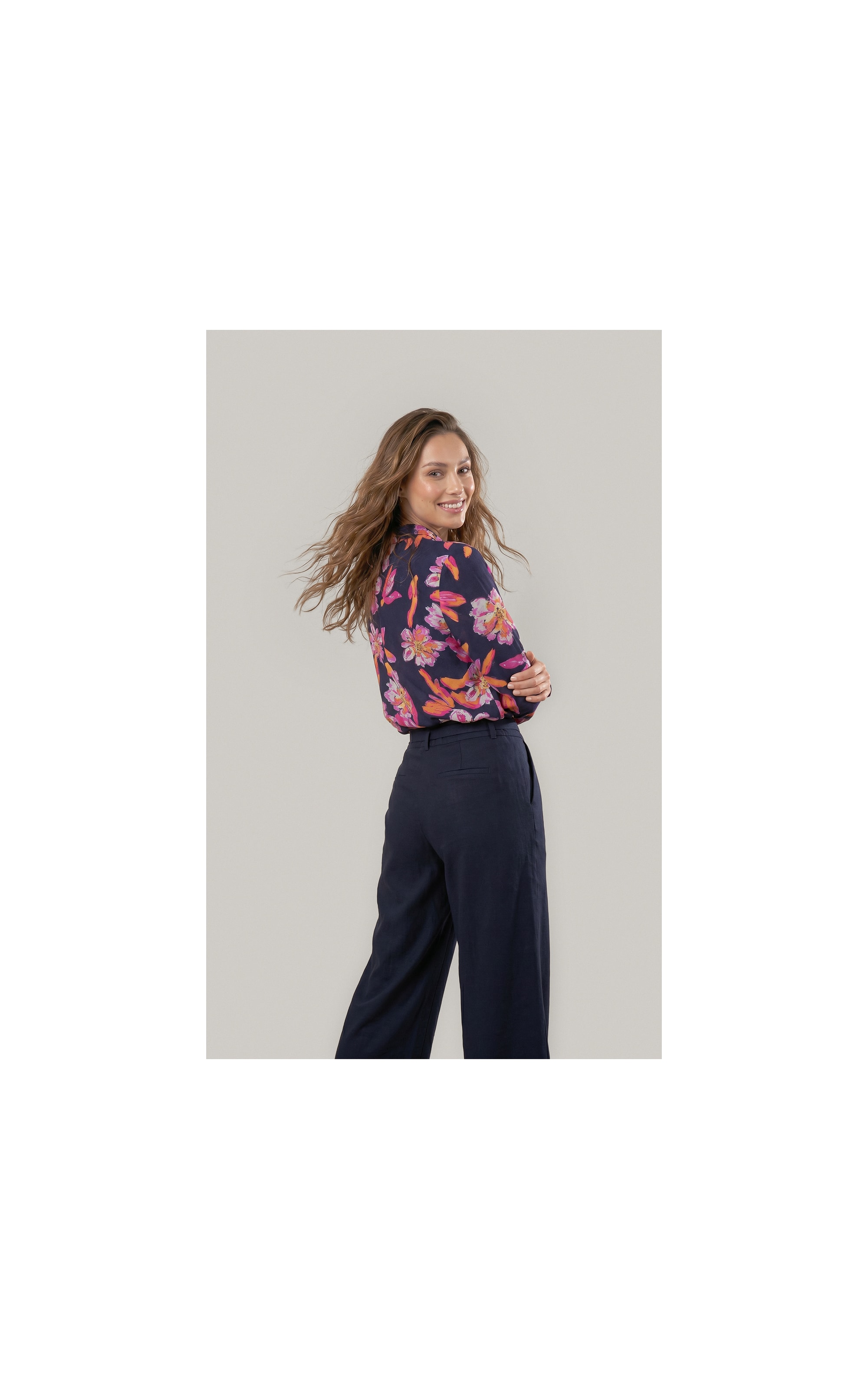 Camisa Linho  Nina Art Flower Dark Navy