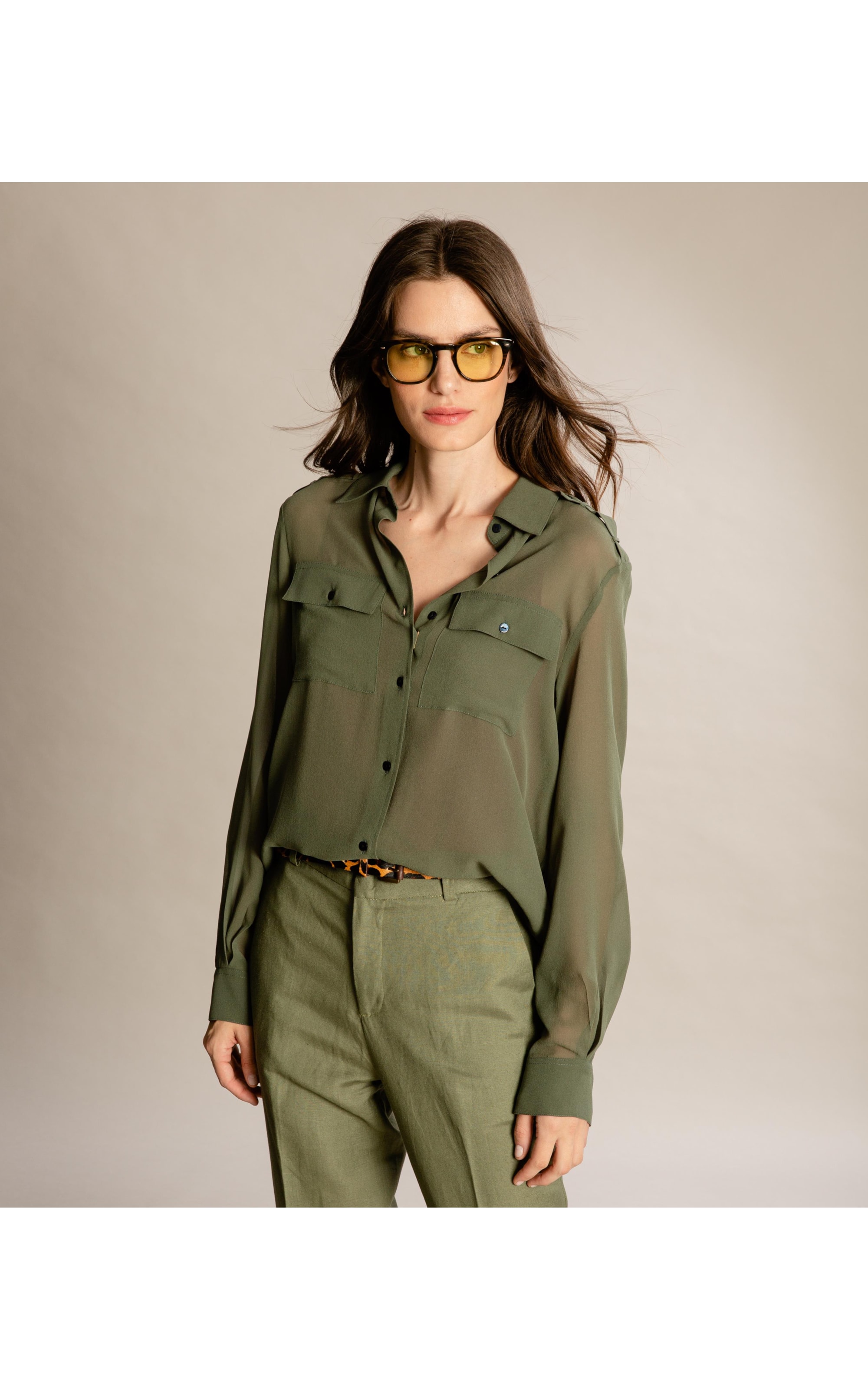 Camisa Magnolia Seda Lisa Verde Army