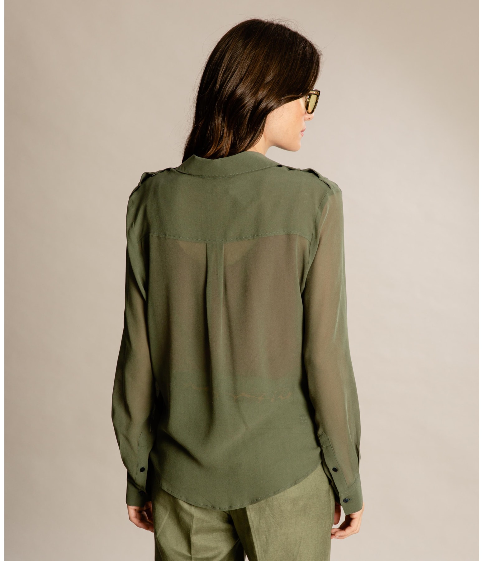 Camisa Magnolia Seda Lisa Verde Army