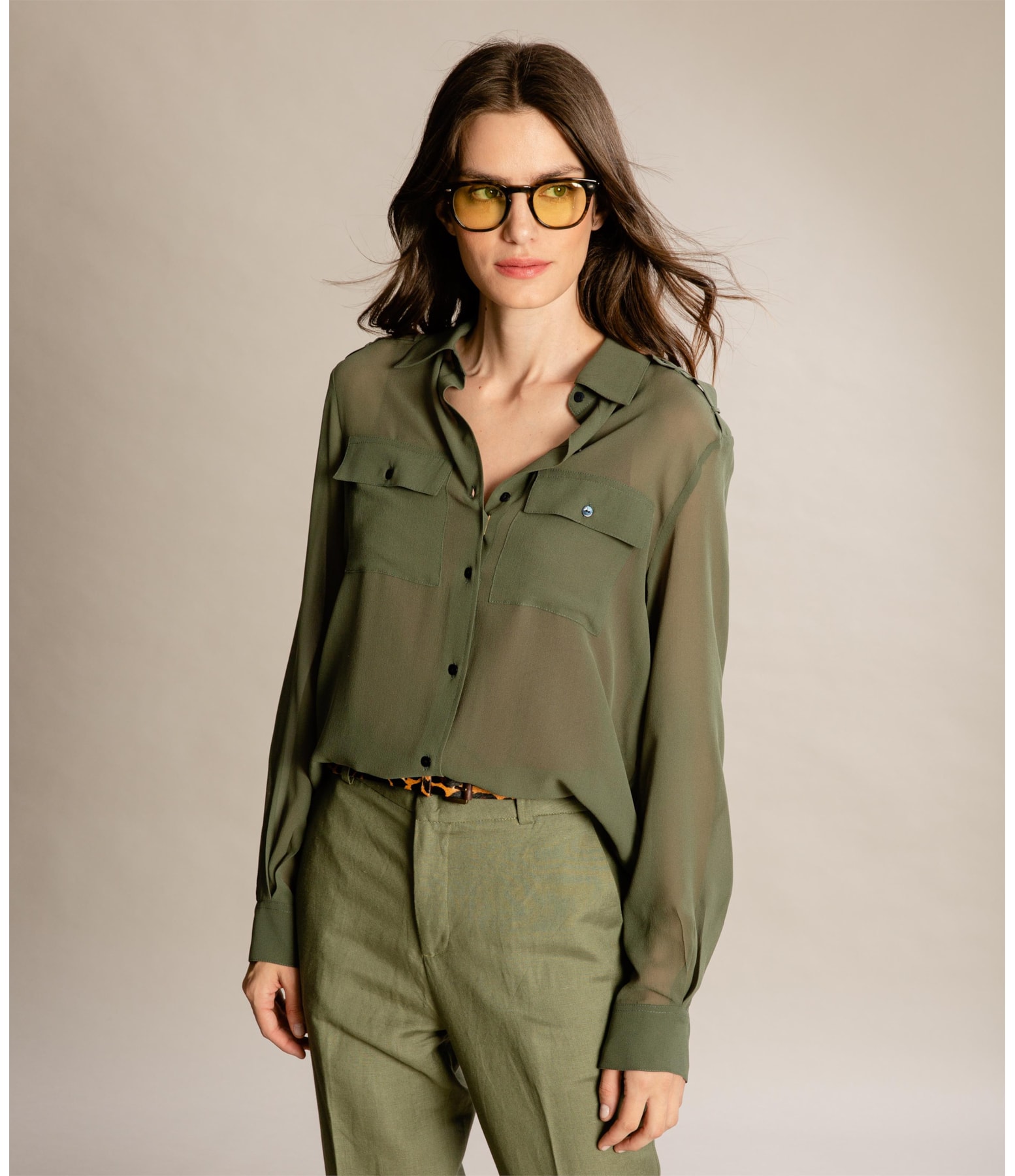 Camisa Magnolia Seda Lisa Verde Army