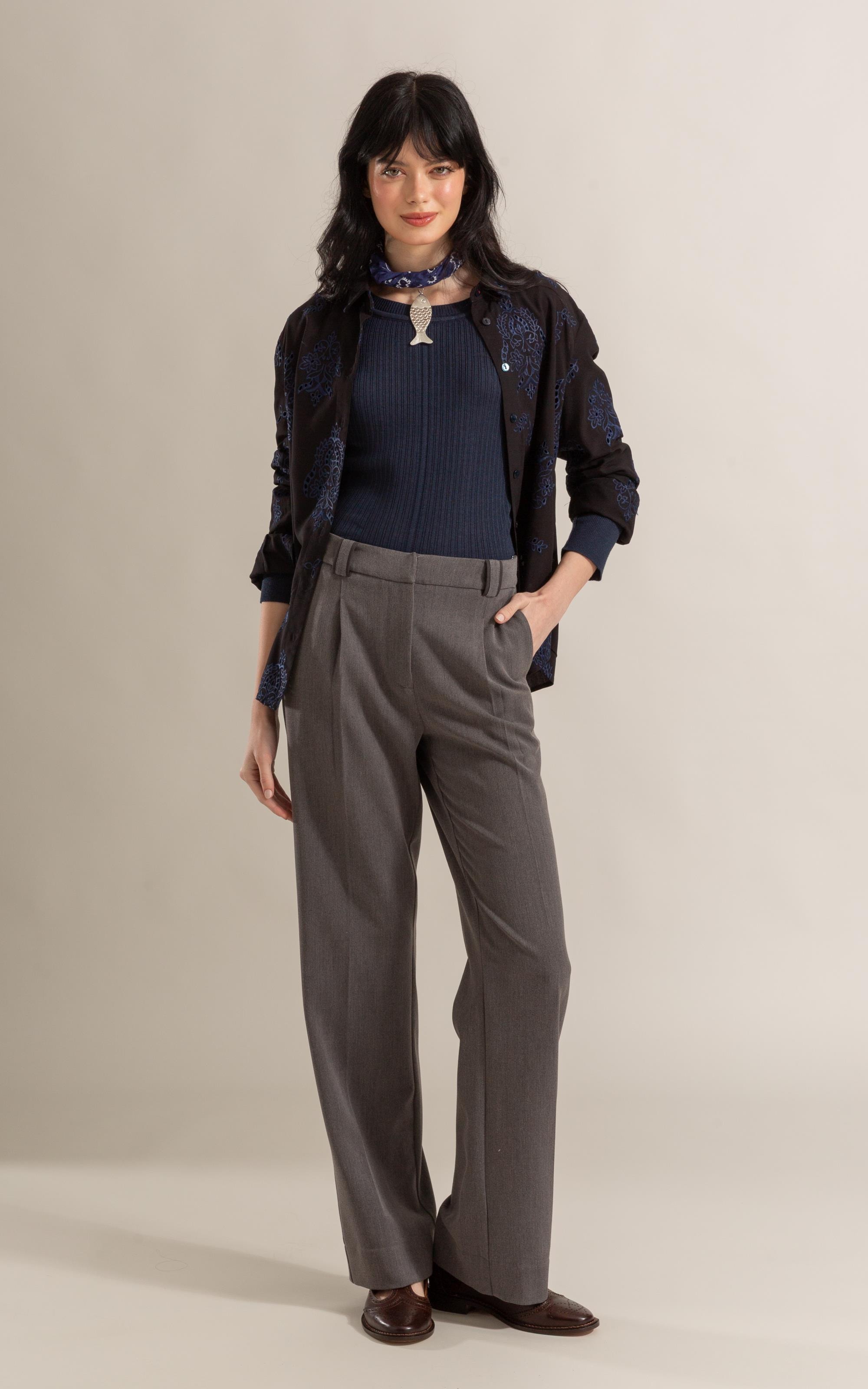 Camisa Mona Laise Catedral Preto