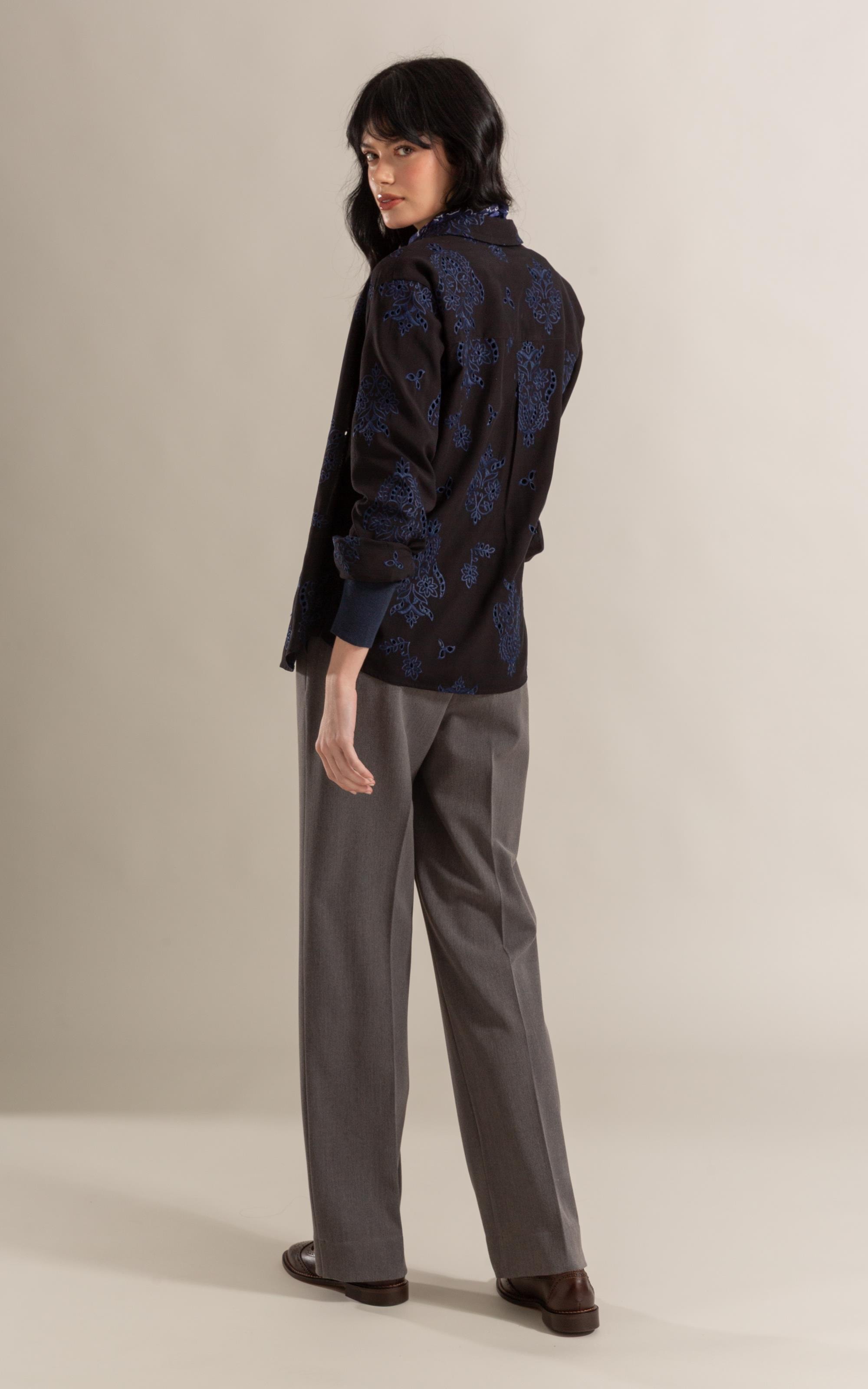 Camisa Mona Laise Catedral Preto
