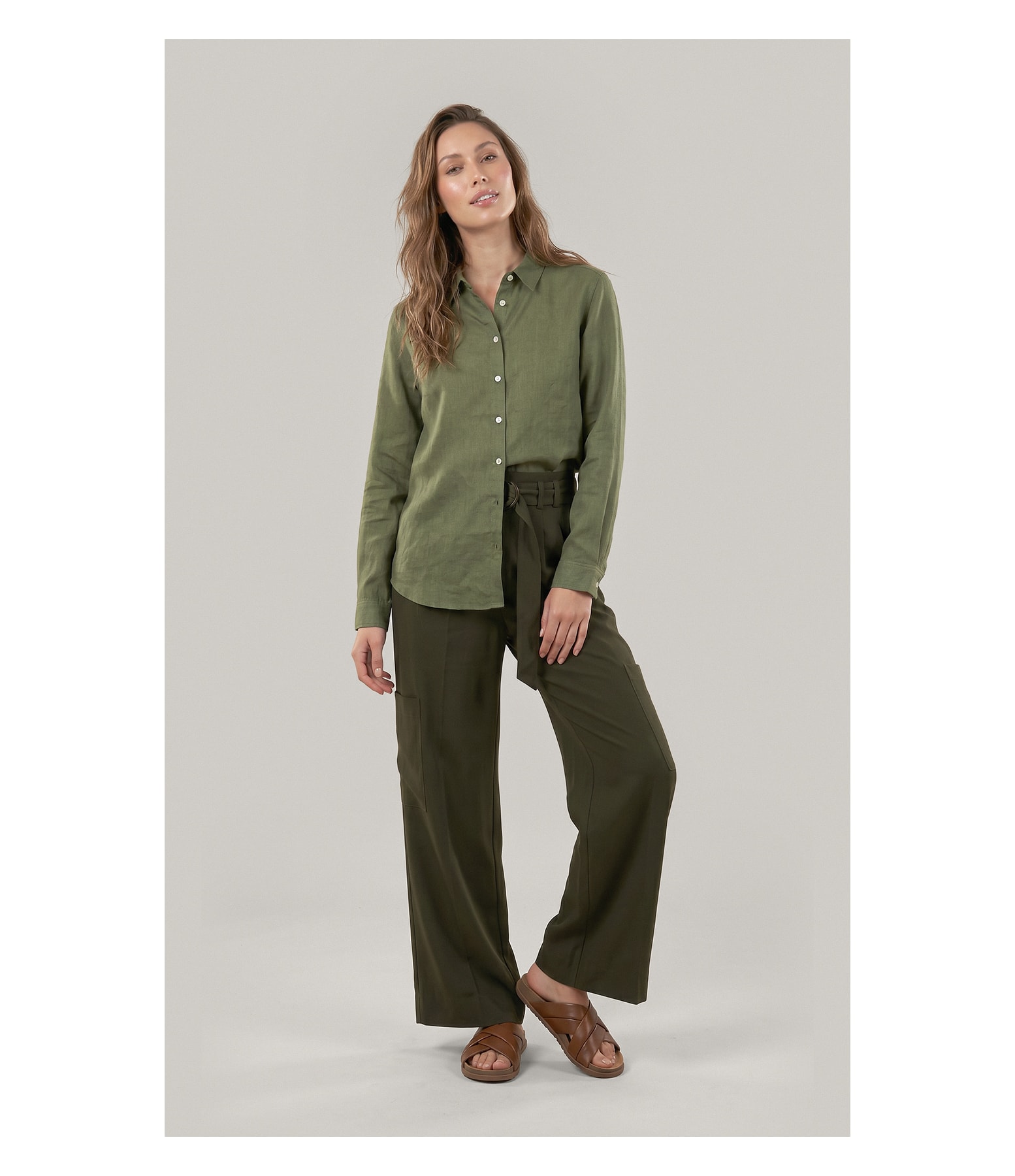 Camisa  Puro Linho Classic Verde Militar