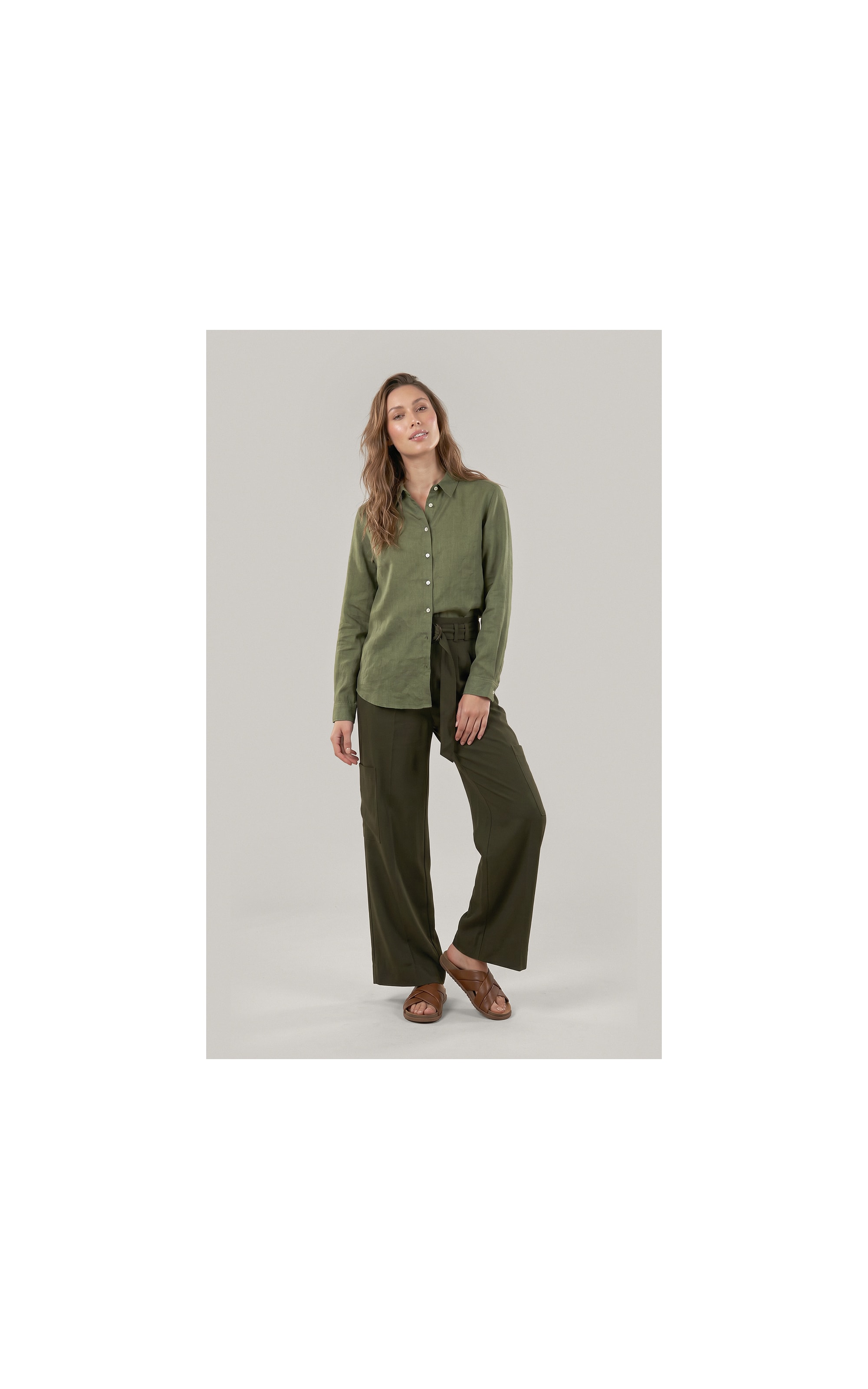 Camisa  Puro Linho Classic Verde Militar