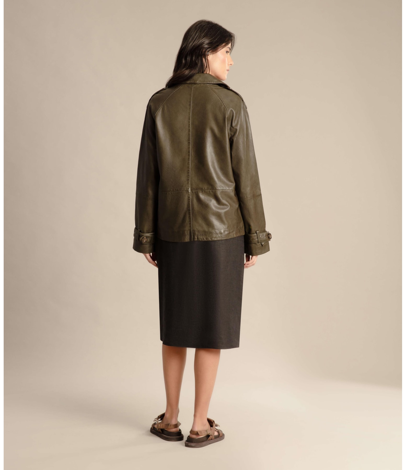 Casaco Boxy Leather Musgo