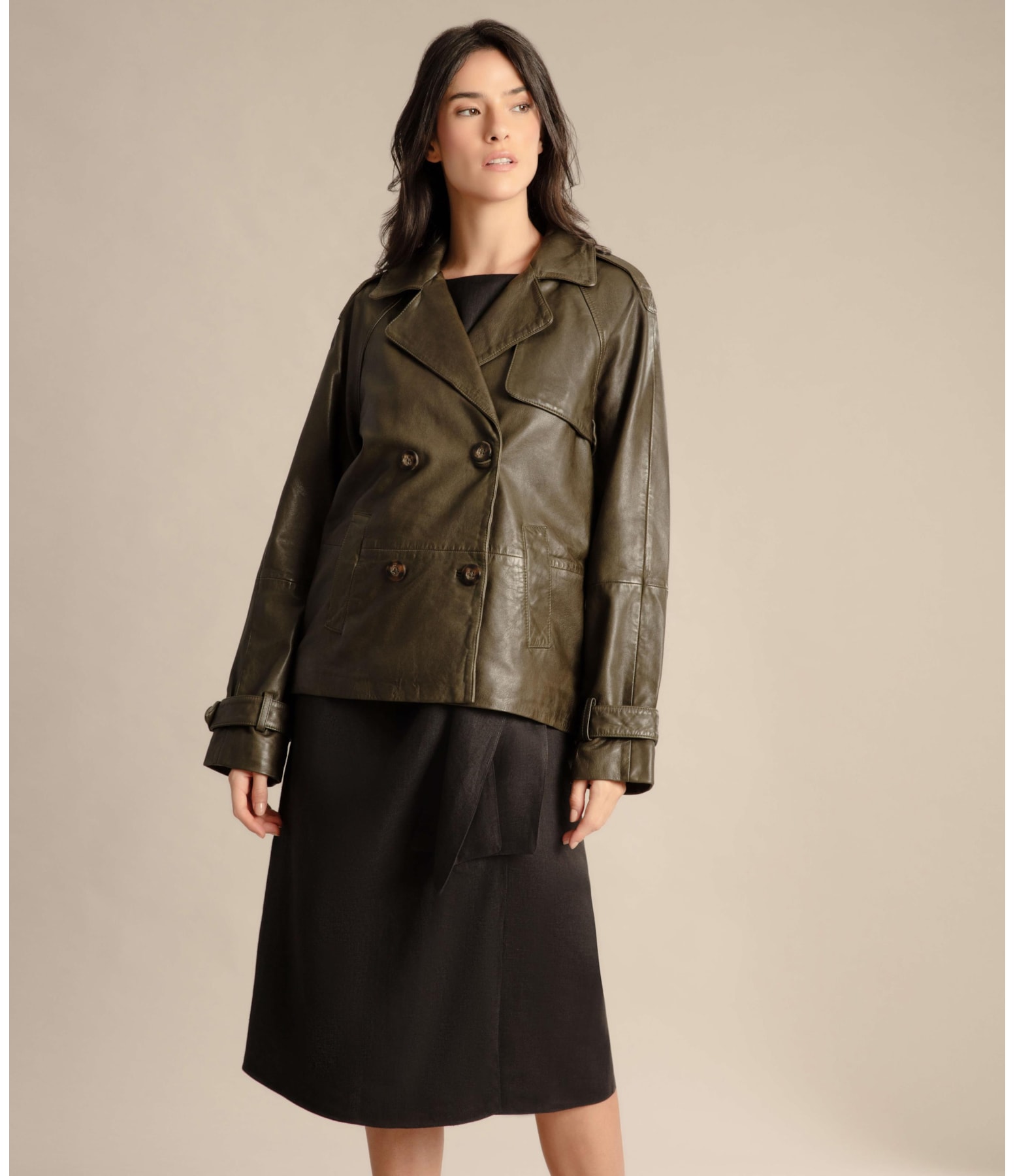 Casaco Boxy Leather Musgo