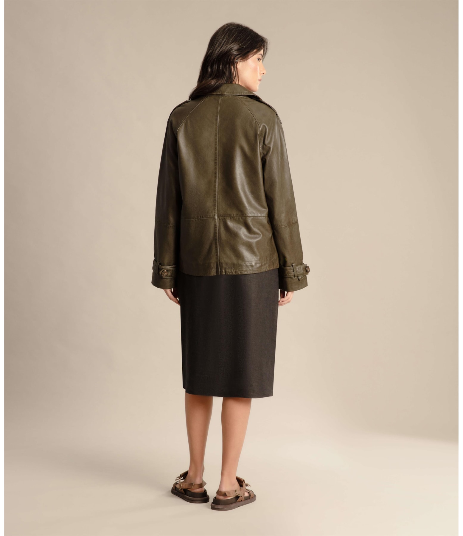Casaco Boxy Leather Musgo