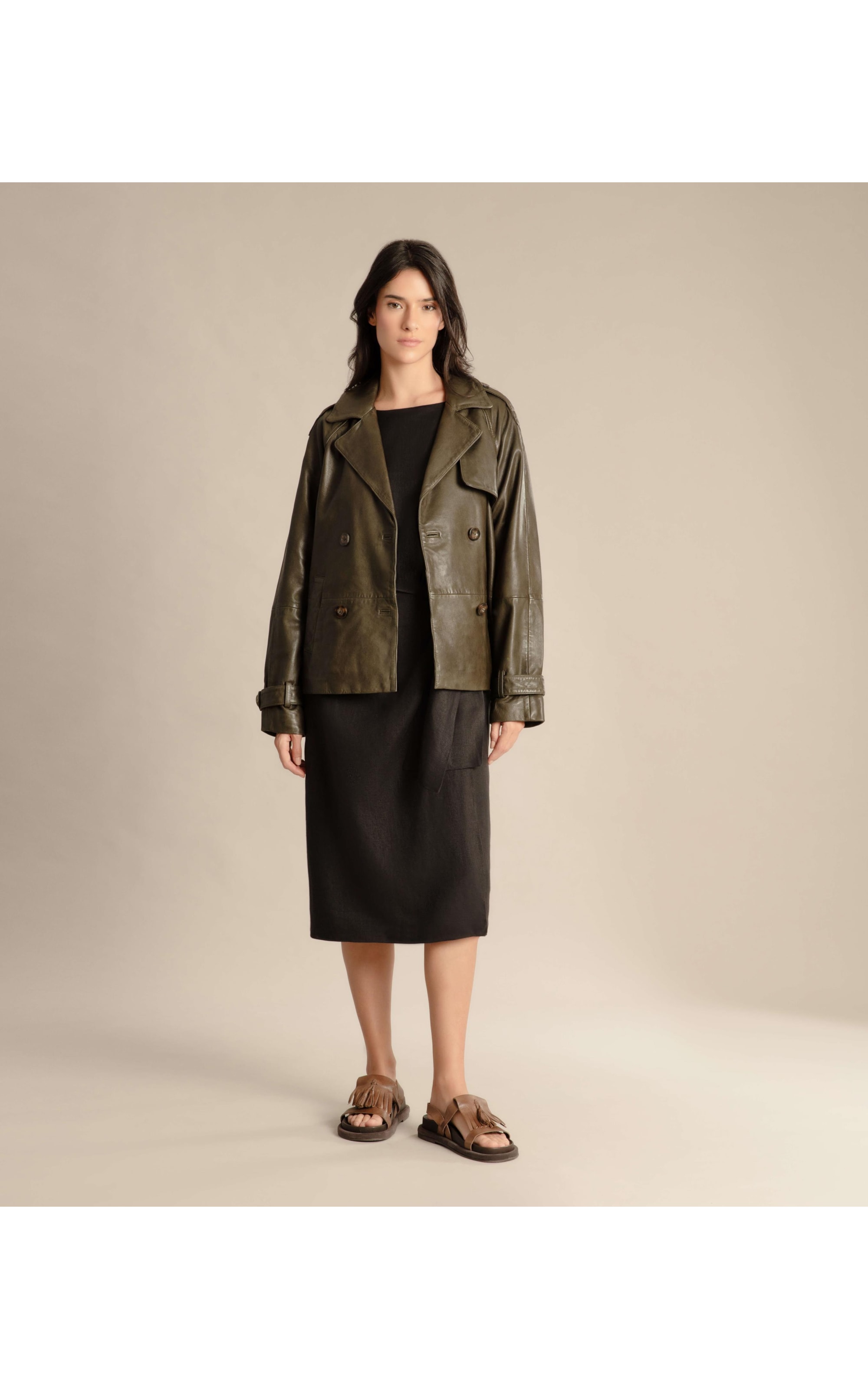 Casaco Boxy Leather Musgo