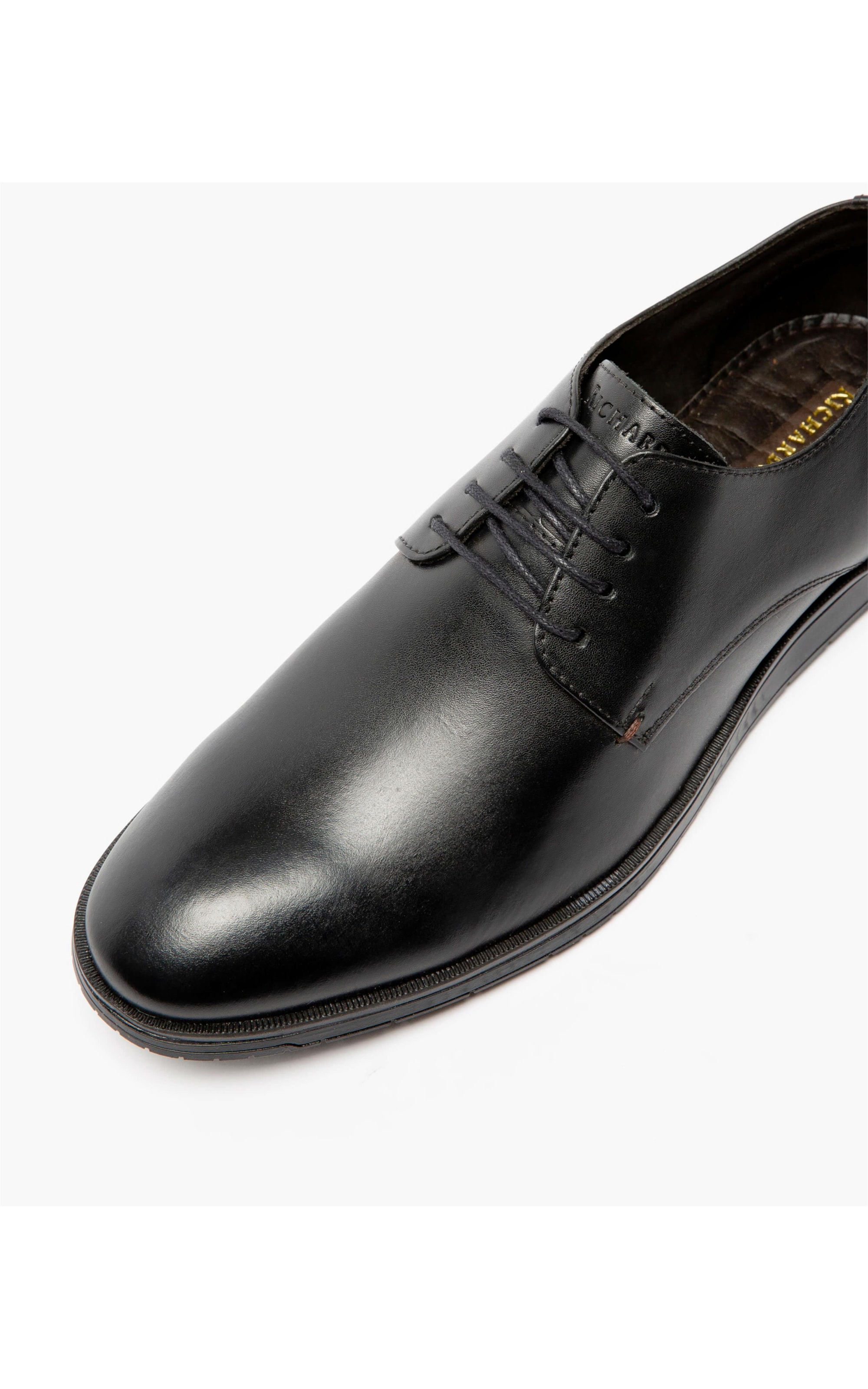 Derby Oregon Preto