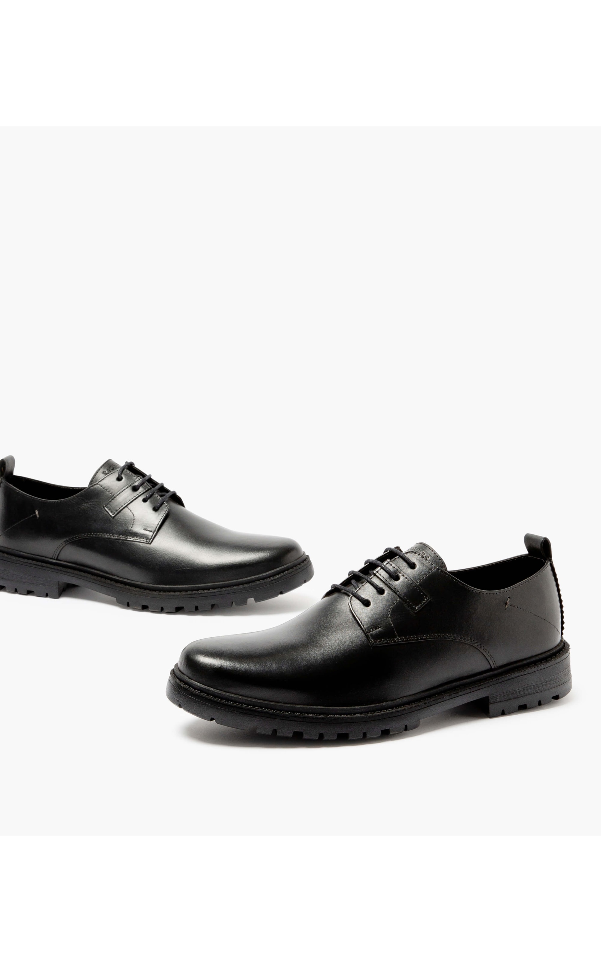 Derby Worker Preto