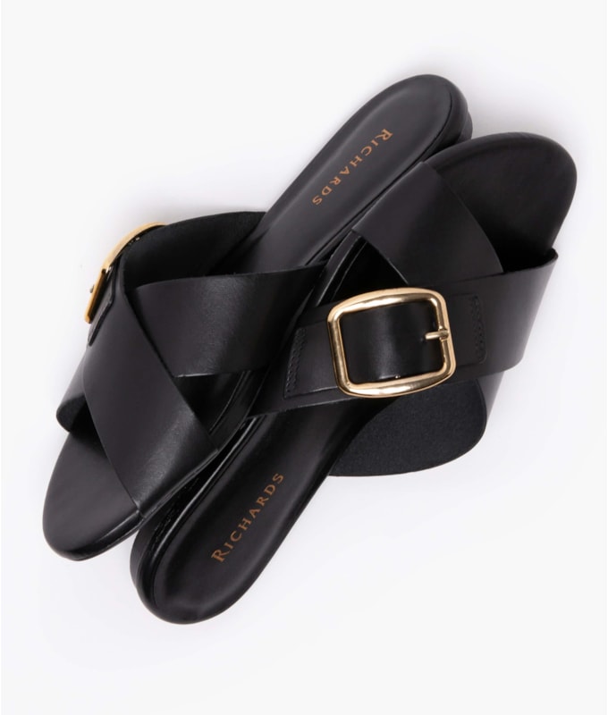 Flat Bianca Preto