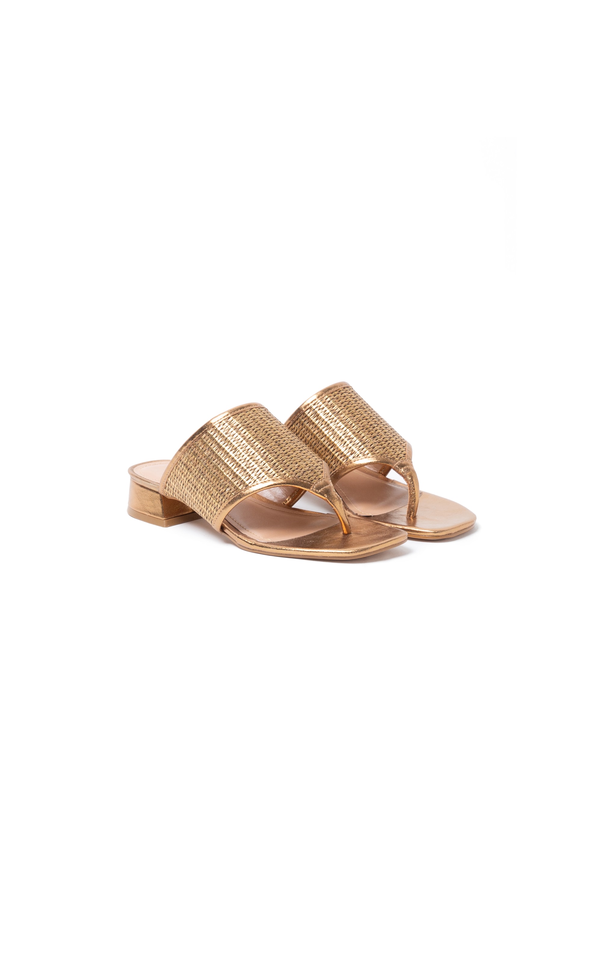 Flat Marissol Dourado